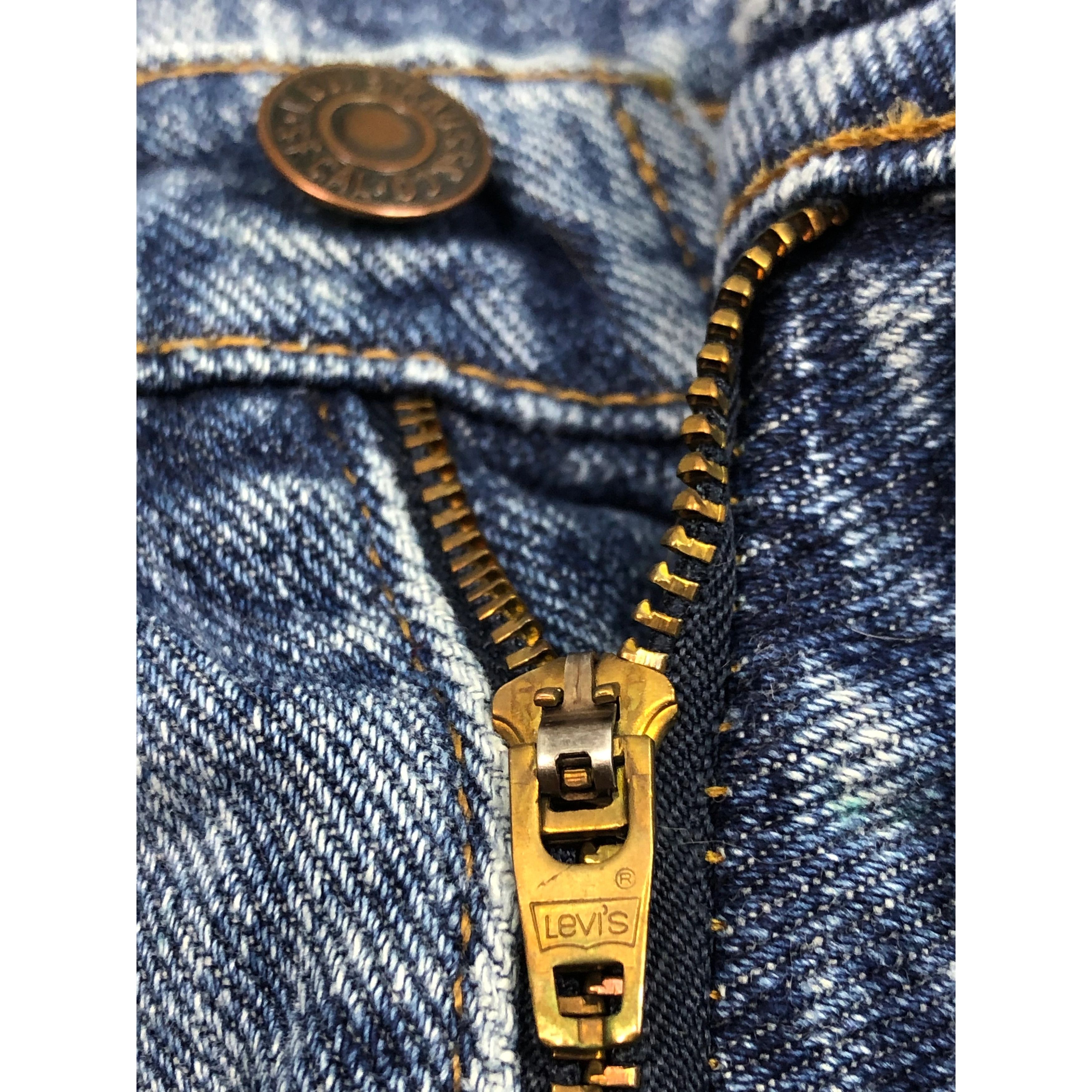 Levi's Vintage Levis 550 Jeans Lightwash DP0535 Size US 31 - 7 Thumbnail