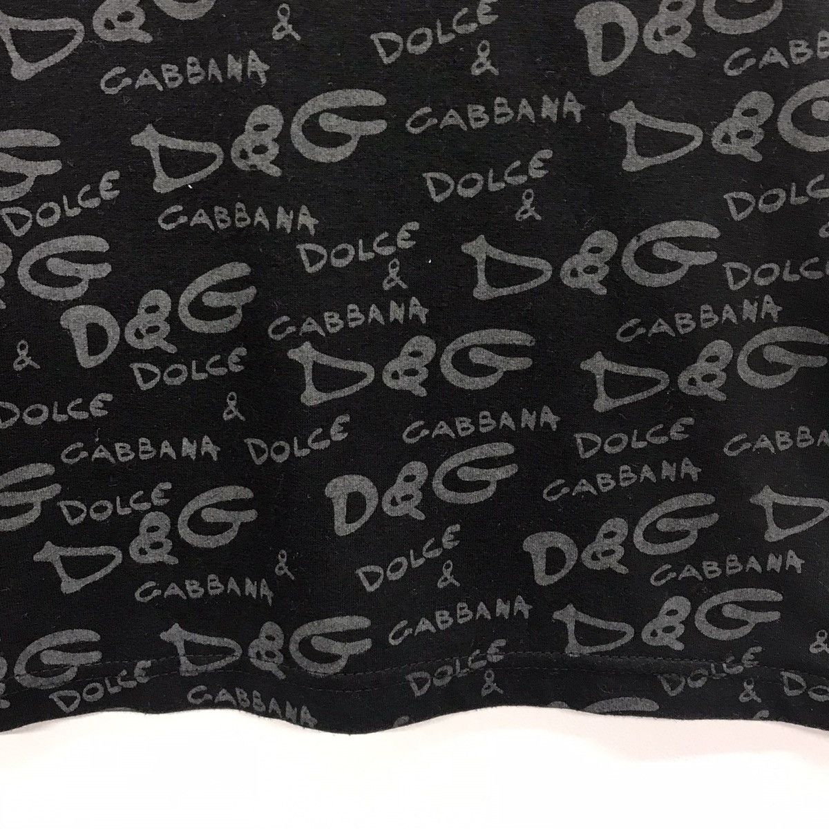 Designer × Dolce & Gabbana Rare!! Dolce Gabbana Fullprint SpellOut Tee Size US XXL / EU 58 / 5 - 6 Thumbnail
