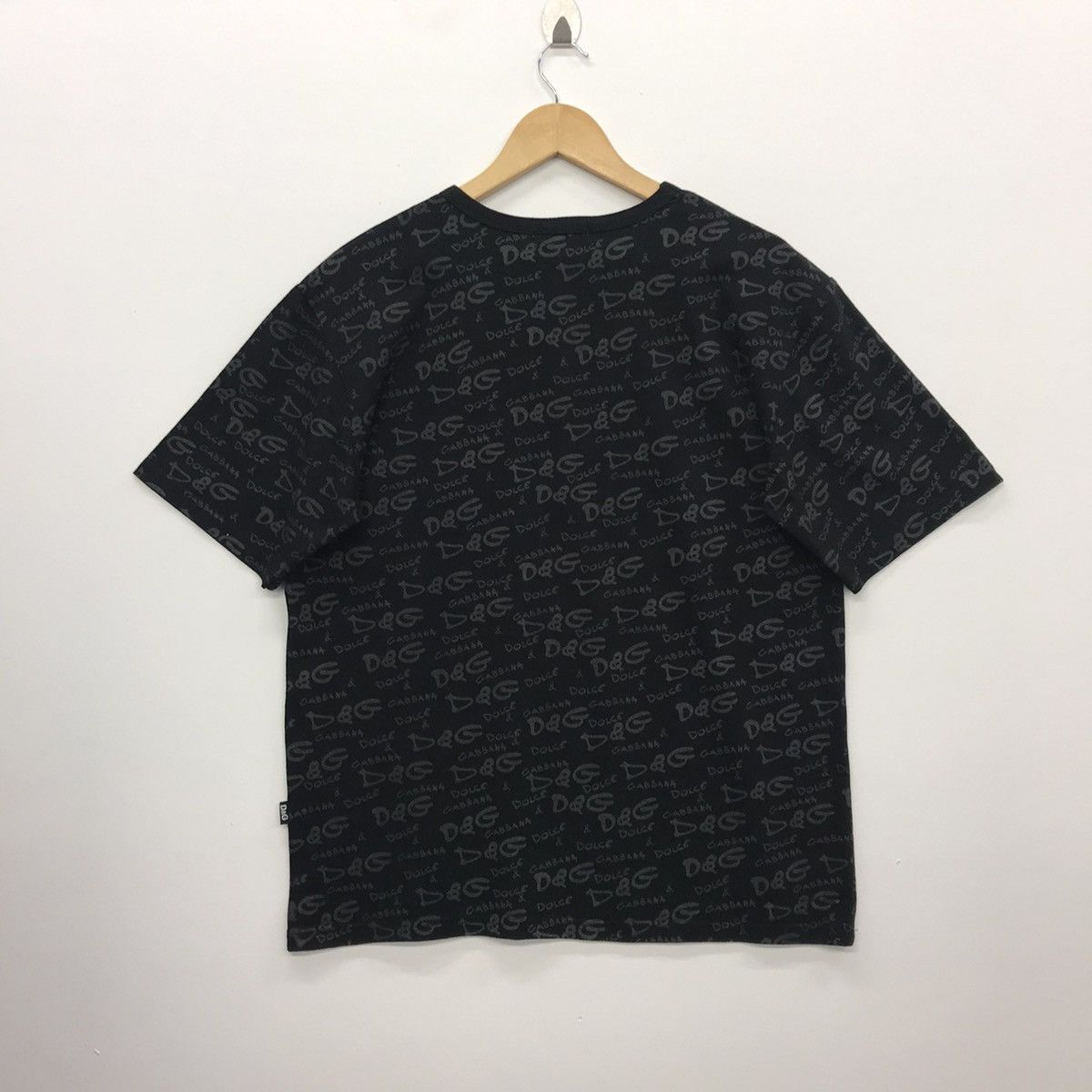 Designer × Dolce & Gabbana Rare!! Dolce Gabbana Fullprint SpellOut Tee Size US XXL / EU 58 / 5 - 10 Thumbnail