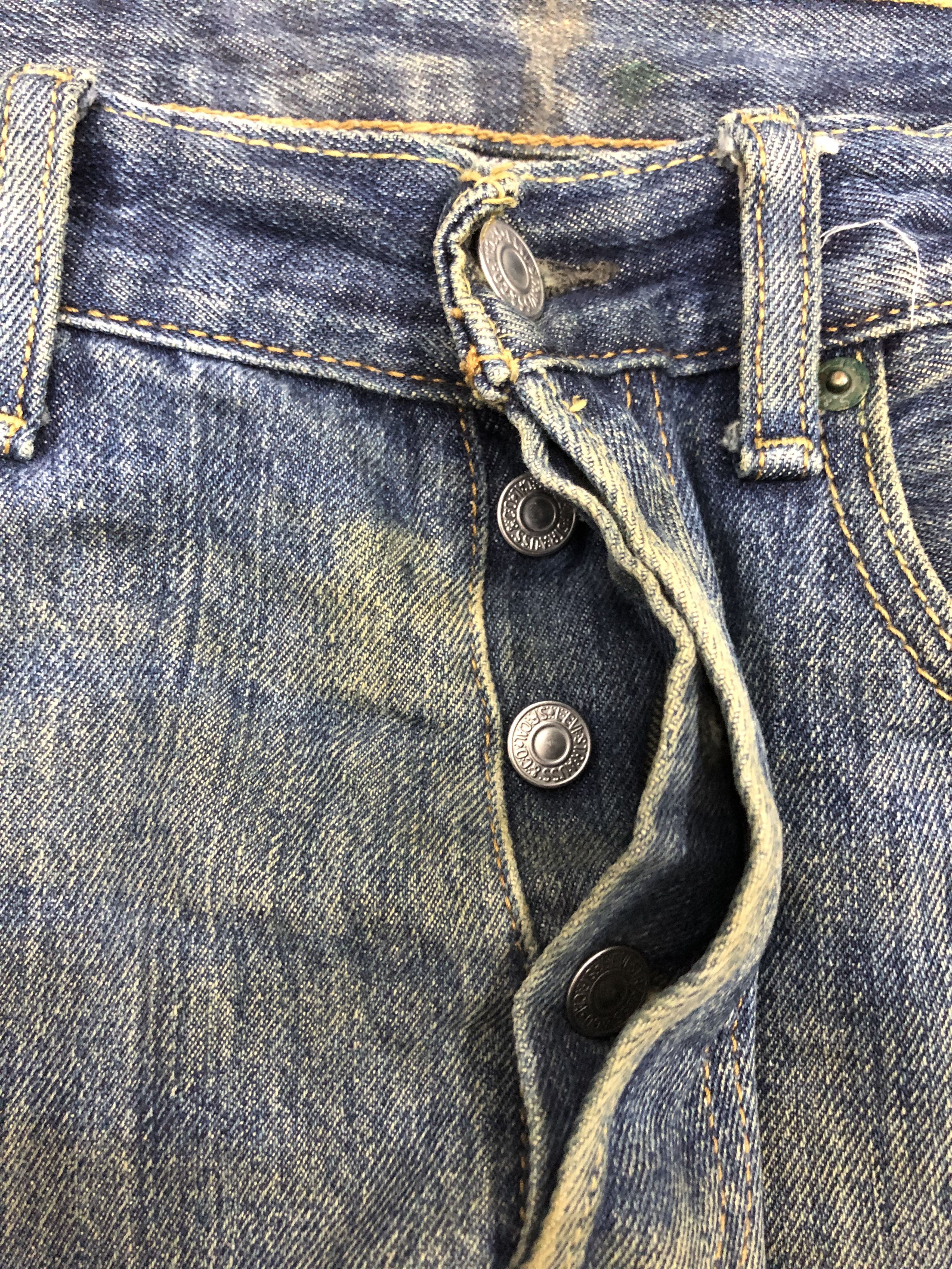 Levi's Vintage Levis 501 Light Wash Denim DP1137 Size US 31 - 10 Thumbnail