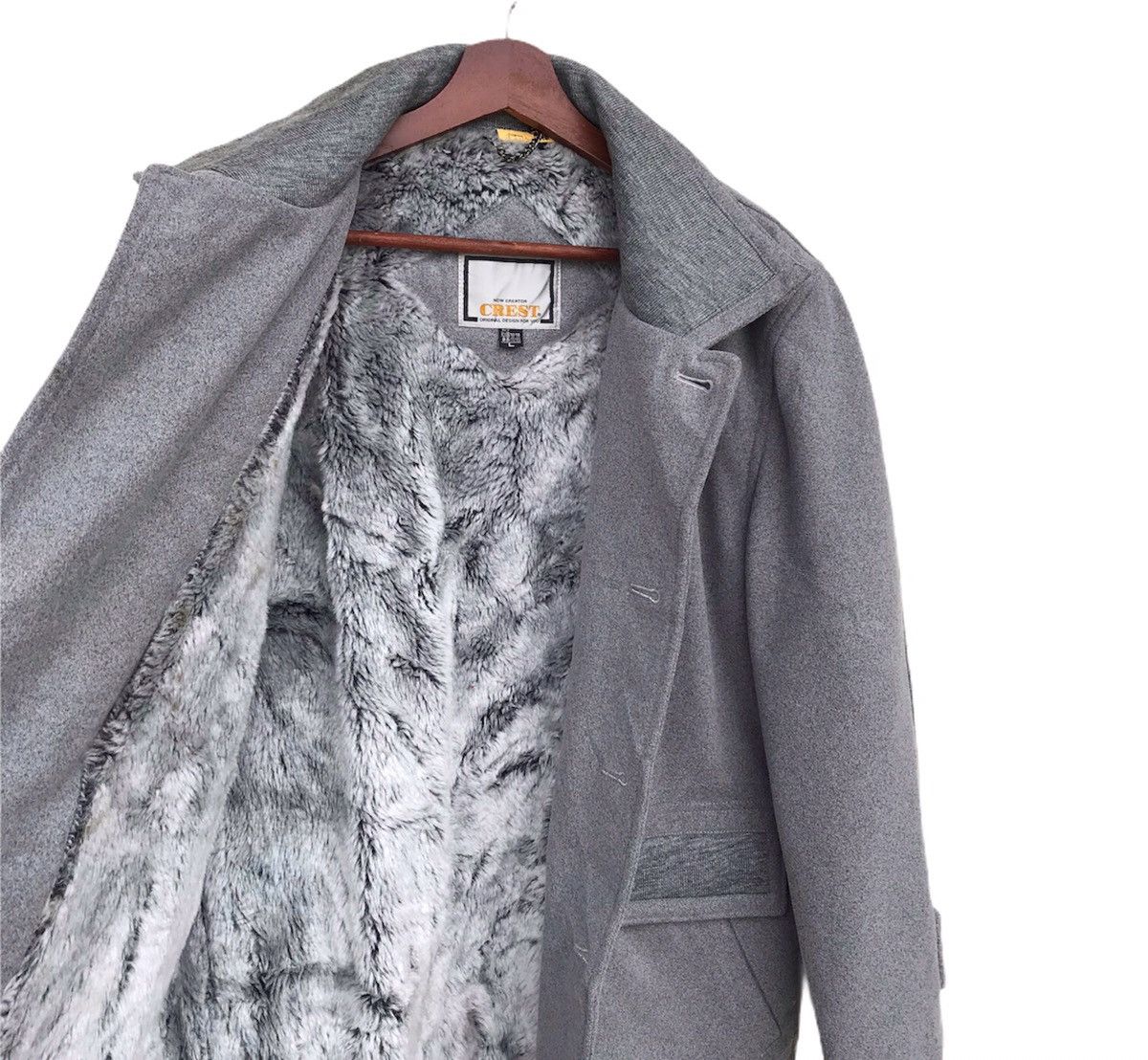 Japanese Brand Japanese brand Crest sherpa lining light grey jacket Size US L / EU 52-54 / 3 - 8 Thumbnail