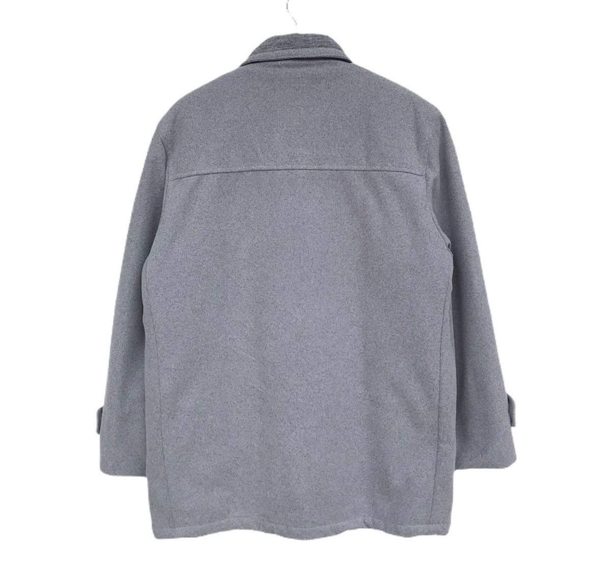 Japanese Brand Japanese brand Crest sherpa lining light grey jacket Size US L / EU 52-54 / 3 - 7 Thumbnail