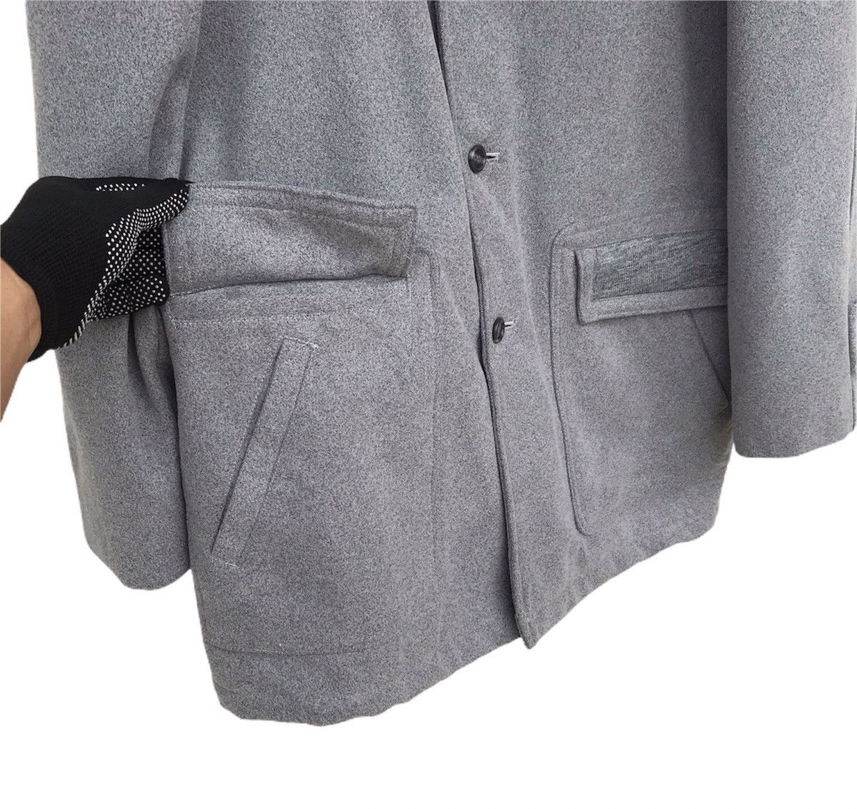 Japanese Brand Japanese brand Crest sherpa lining light grey jacket Size US L / EU 52-54 / 3 - 5 Thumbnail