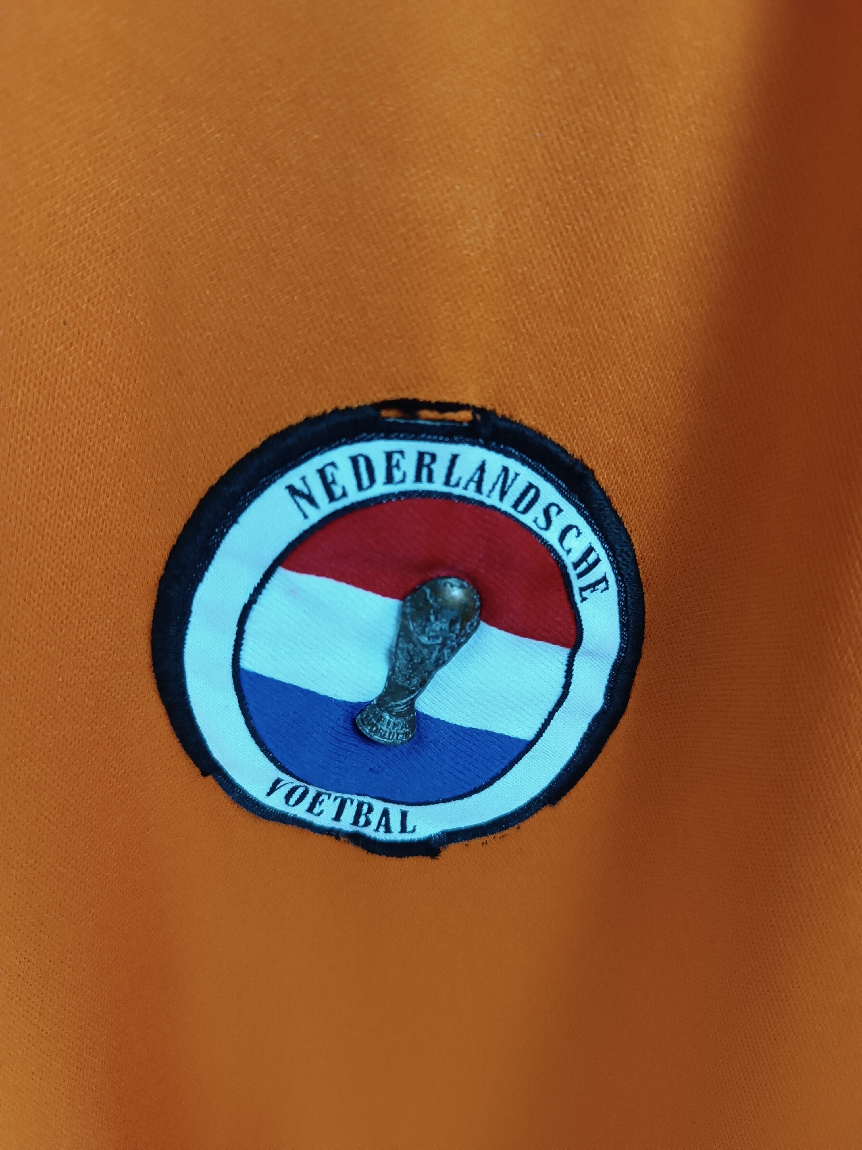 Adidas 🔥RARE🔥VINTAGE '98 ADIDAS NETHERLANDS TEAM JERSEY Size US XL / EU 56 / 4 - 10 Thumbnail