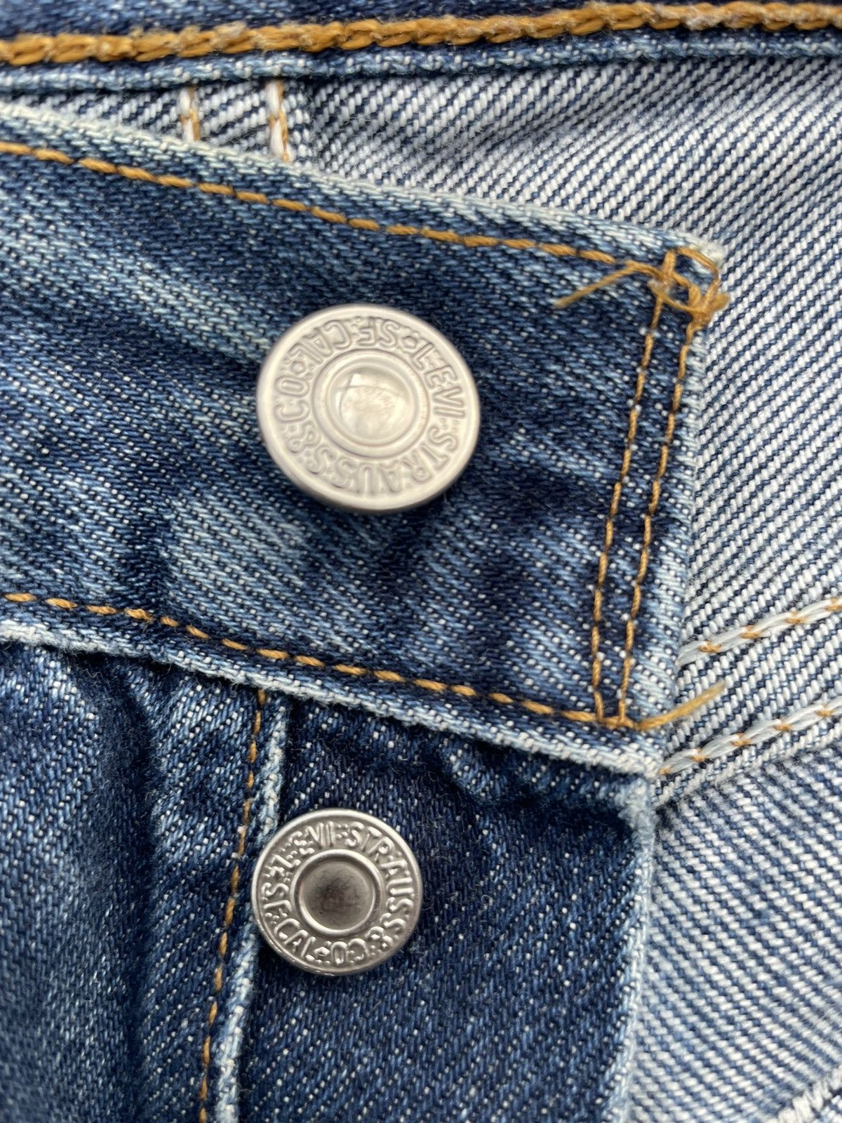 Levi's Levi’s 501 e 2001 Aging Distressed Denim Size US 31 - 21 Thumbnail