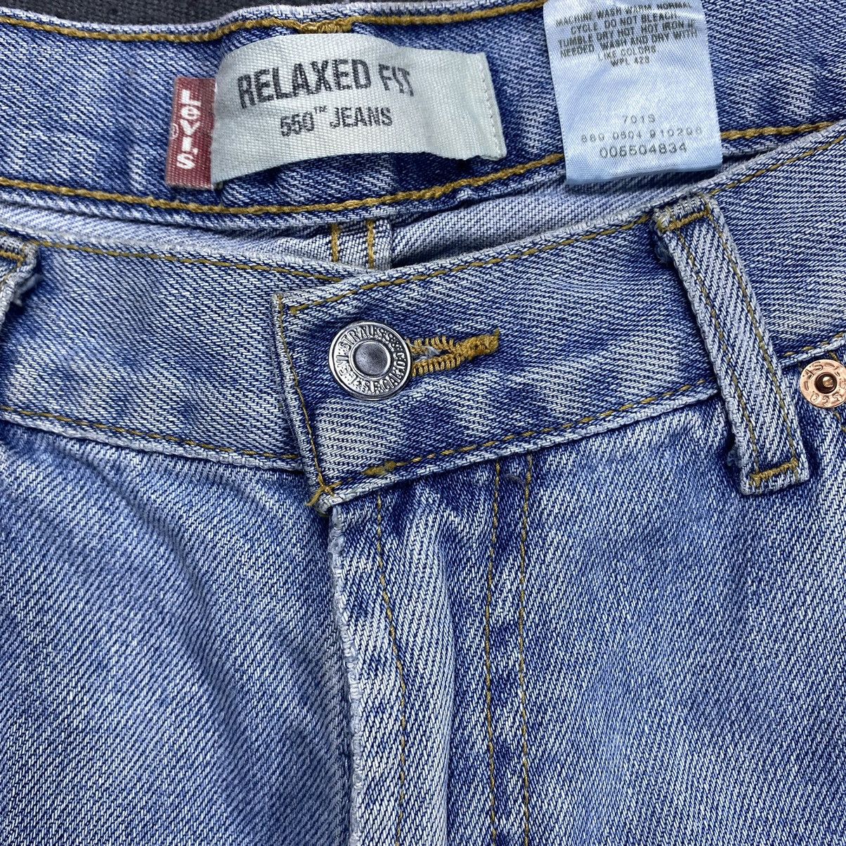 Levi's Vintage Levi’s 550 Washed Blue Distressed Denim Size US 37 - 6 Thumbnail