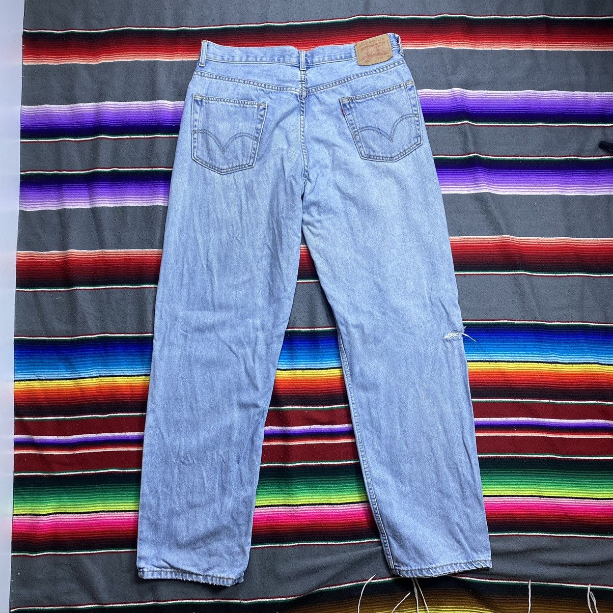 Levi's Vintage Levi’s 550 Washed Blue Distressed Denim Size US 37 - 11 Thumbnail