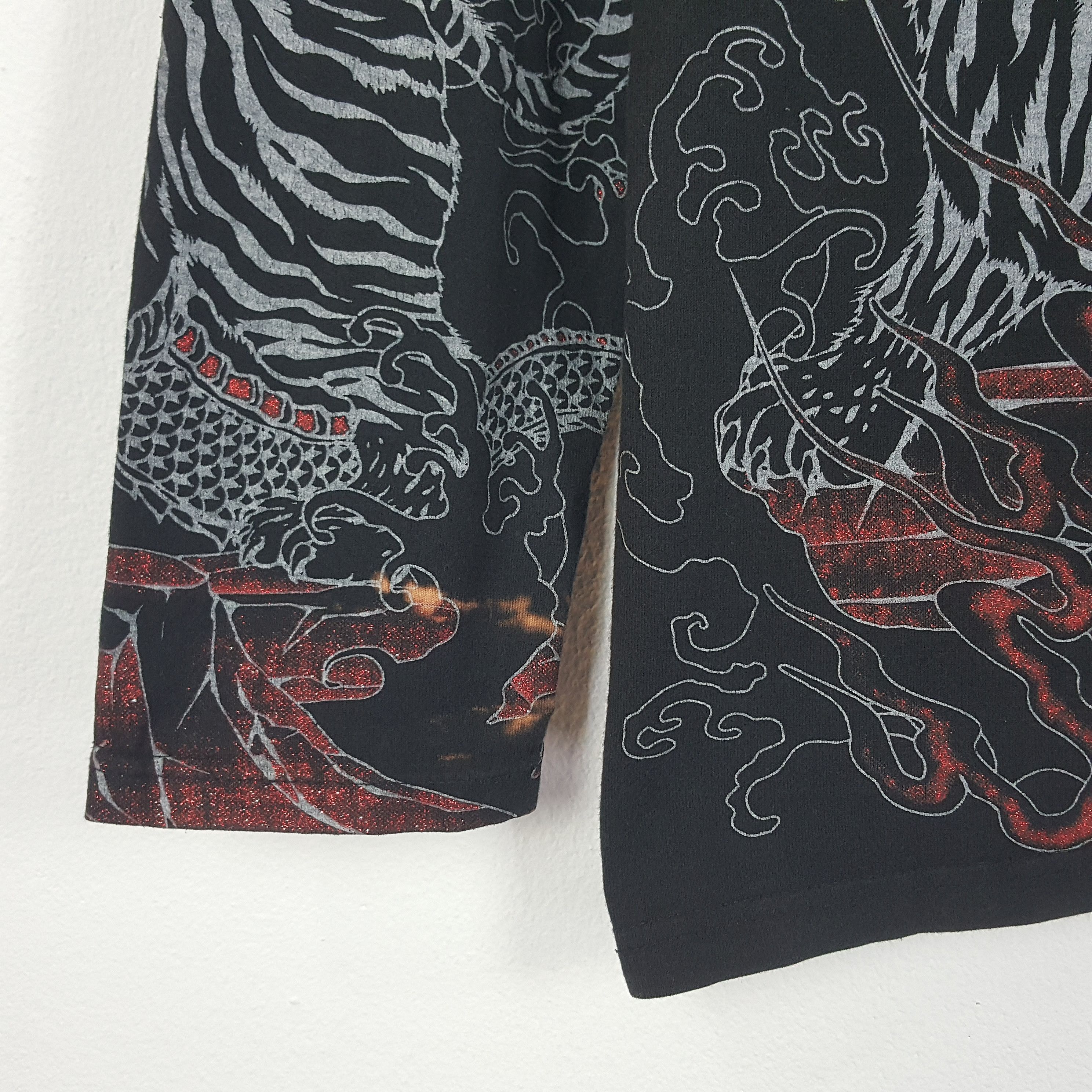 Japanese Brand × Vintage Vintage Japanese Brand Full Print Dragon Tiger Design Tees Size US L / EU 52-54 / 3 - 4 Thumbnail