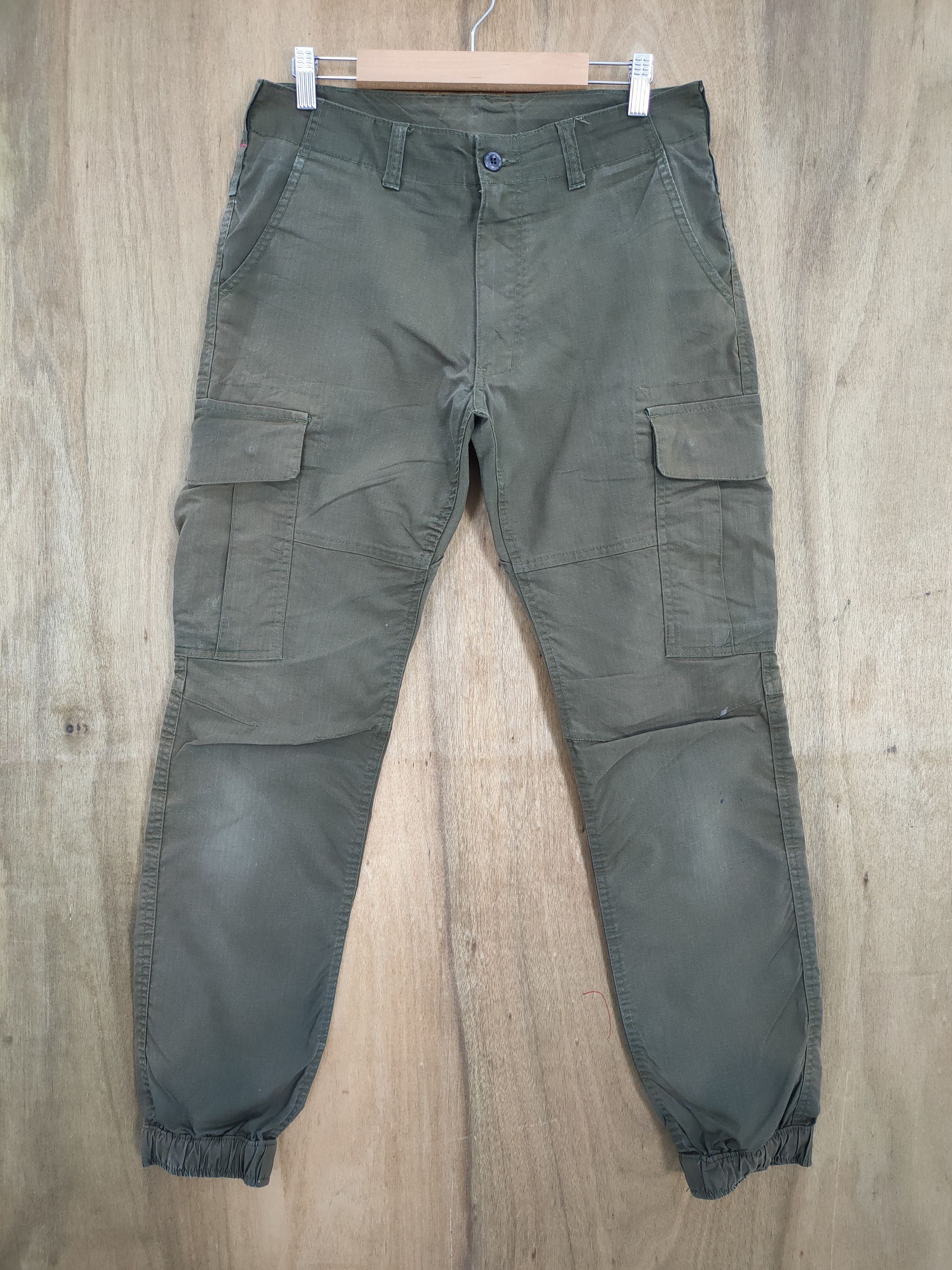 Japanese Brand VINTAGE GLADIATOR BROWN CARGO PANTS Size US 32 / EU 48 - 1 Thumbnail