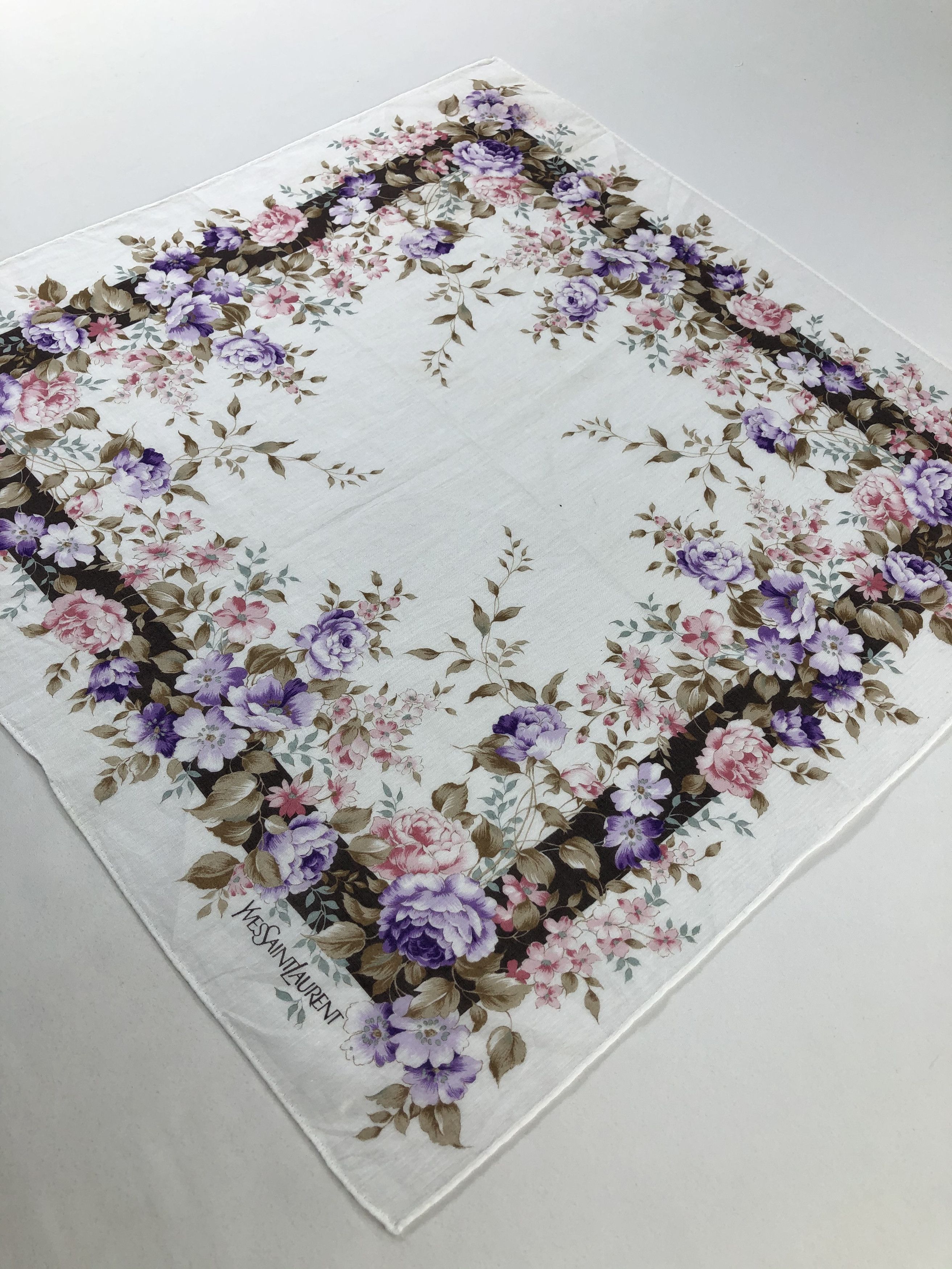 Yves Saint Laurent Yves Saint Laurent Handkerchief / Bandana / Neckerchief Size ONE SIZE - 3 Thumbnail