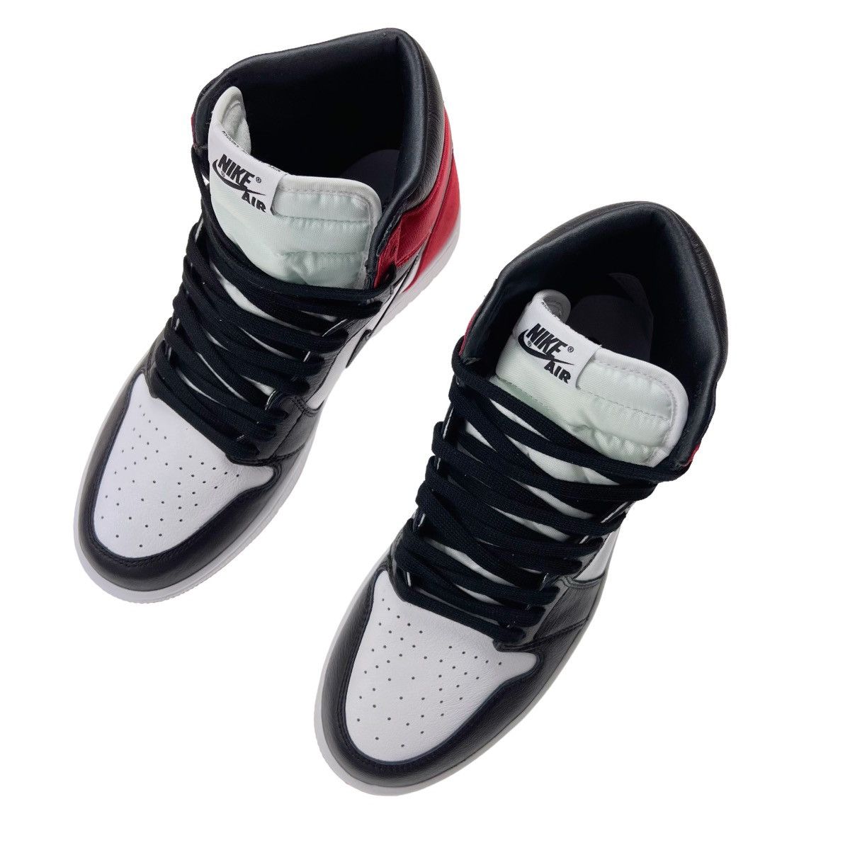 Jordan Brand Nike Air Jordan 1 Retro High Satin Black Toe (W) Size US 10.5 / IT 40.5 - 3 Thumbnail
