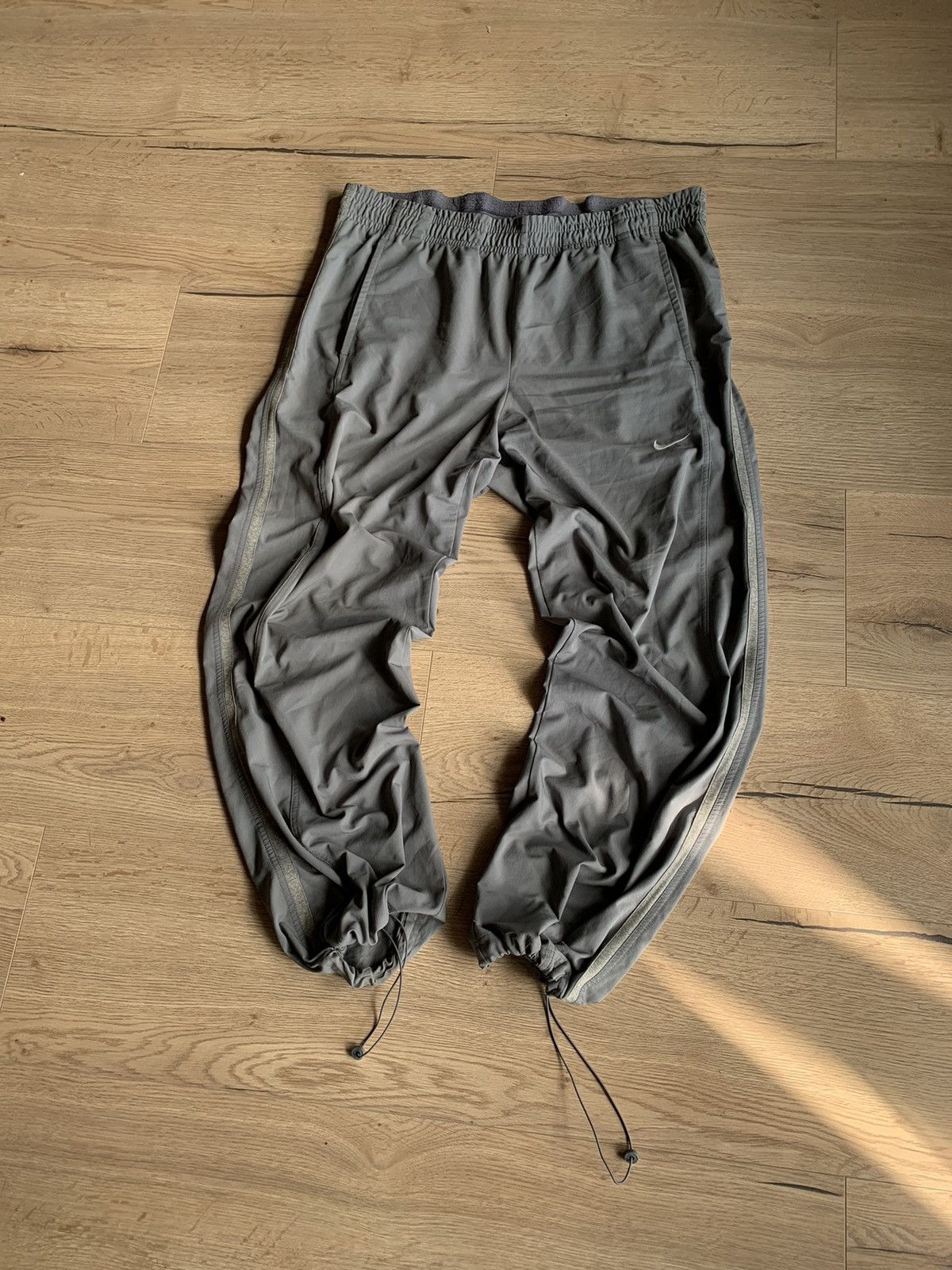 Nike × Vintage Vintage Nike Grey Track Pants Swoosh Drill Size US 36 / EU 52 - 1 Thumbnail