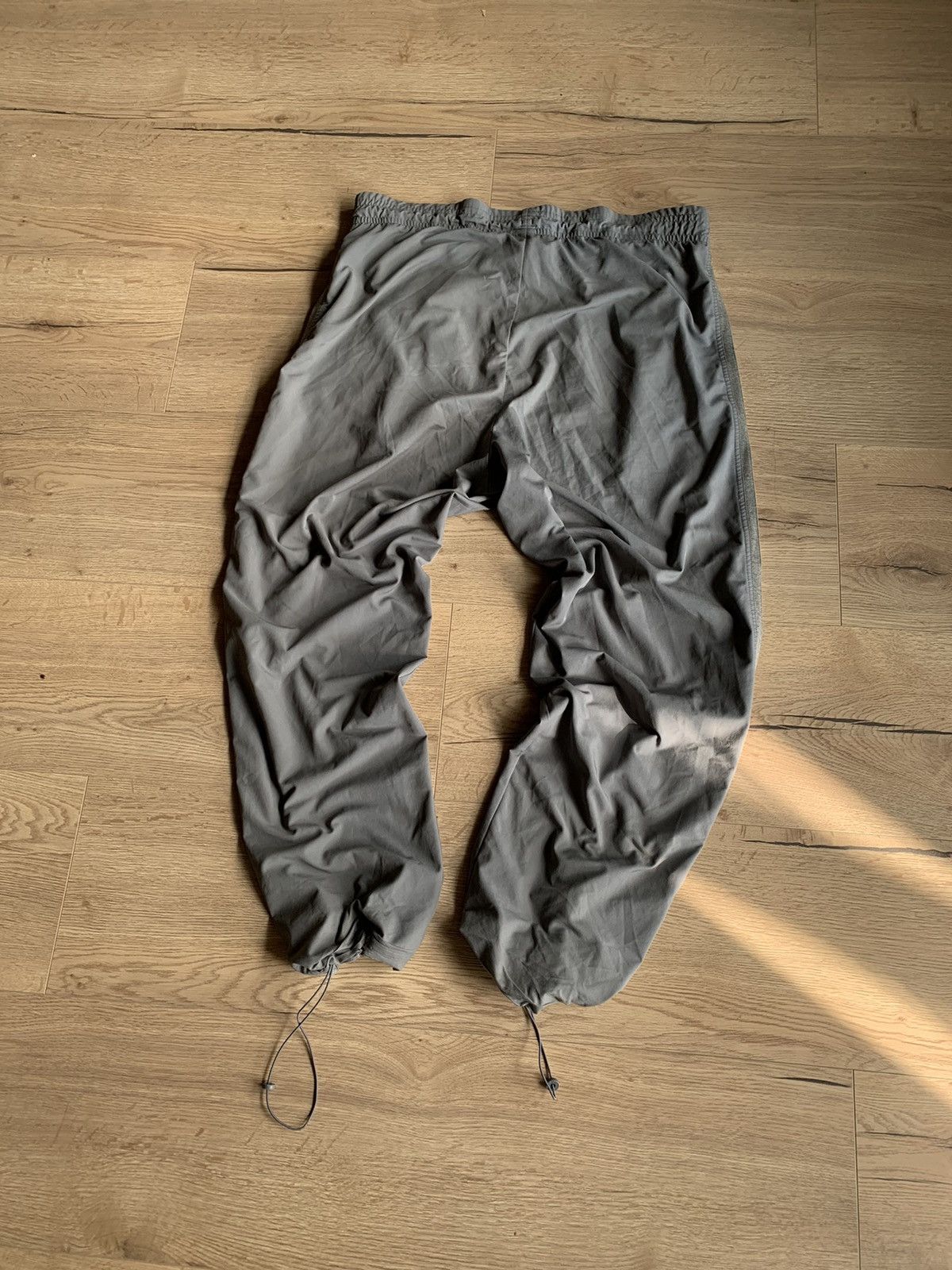 Nike × Vintage Vintage Nike Grey Track Pants Swoosh Drill Size US 36 / EU 52 - 2 Thumbnail