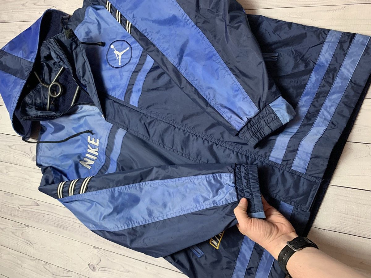 Nike × Vintage Vintage Nike Jordan track jacket big logo size M Size US M / EU 48-50 / 2 - 7 Thumbnail