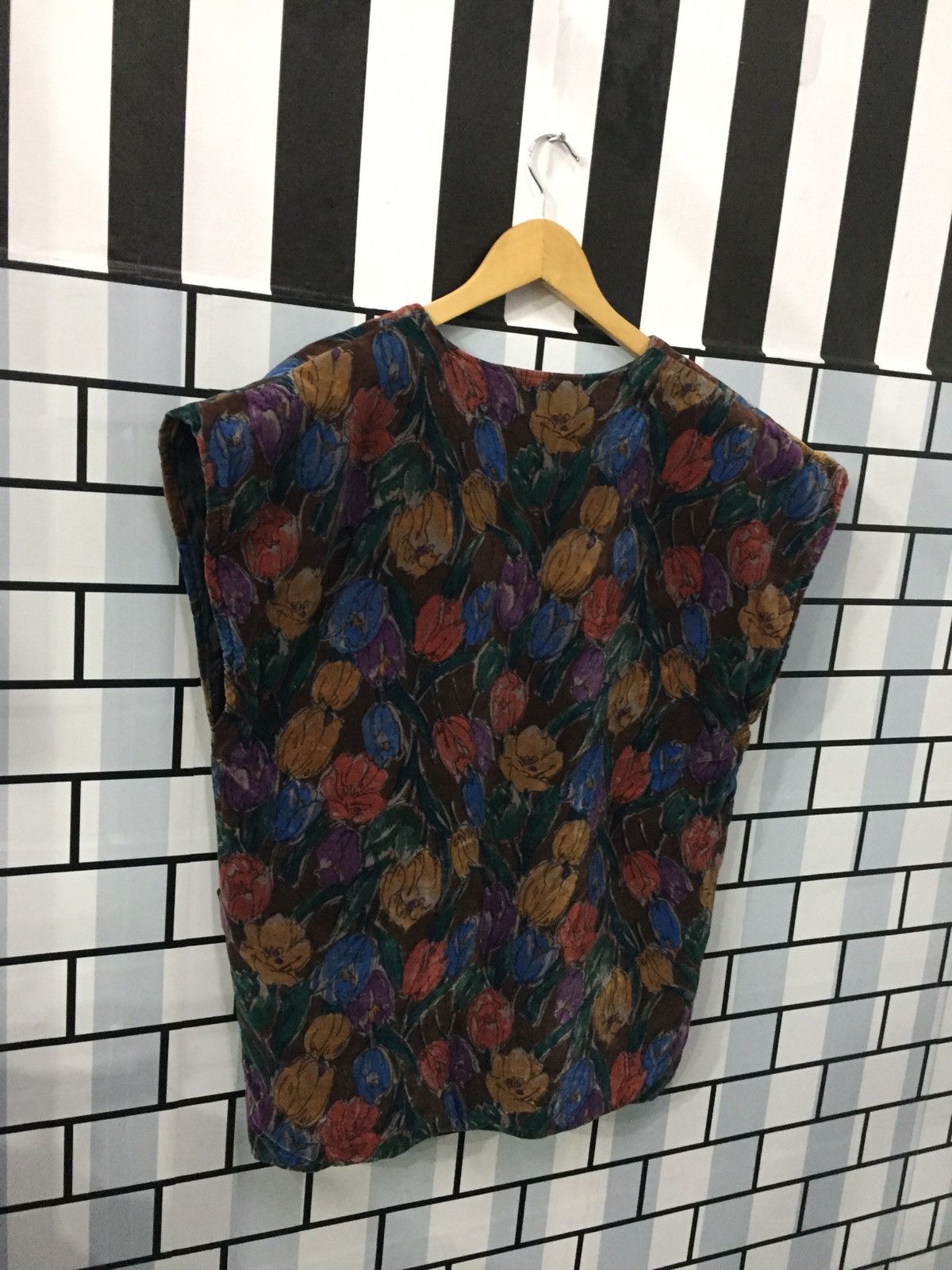 Japanese Brand Floral vest Japanese art velvet Sherpa Size US M / EU 48-50 / 2 - 4 Thumbnail