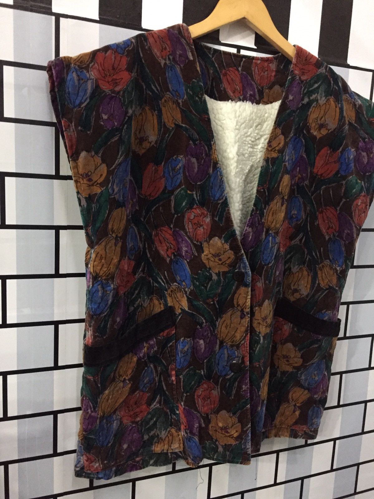 Japanese Brand Floral vest Japanese art velvet Sherpa Size US M / EU 48-50 / 2 - 2 Thumbnail
