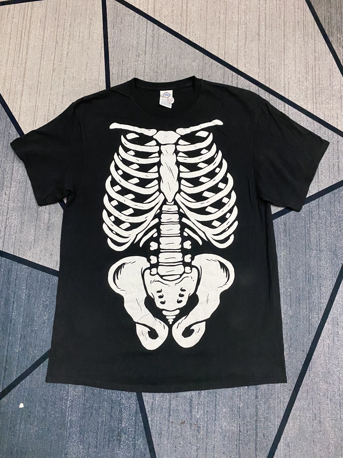 Japanese Brand Big bone Skeleton skull tshirt Size US M / EU 48-50 / 2 - 1 Thumbnail