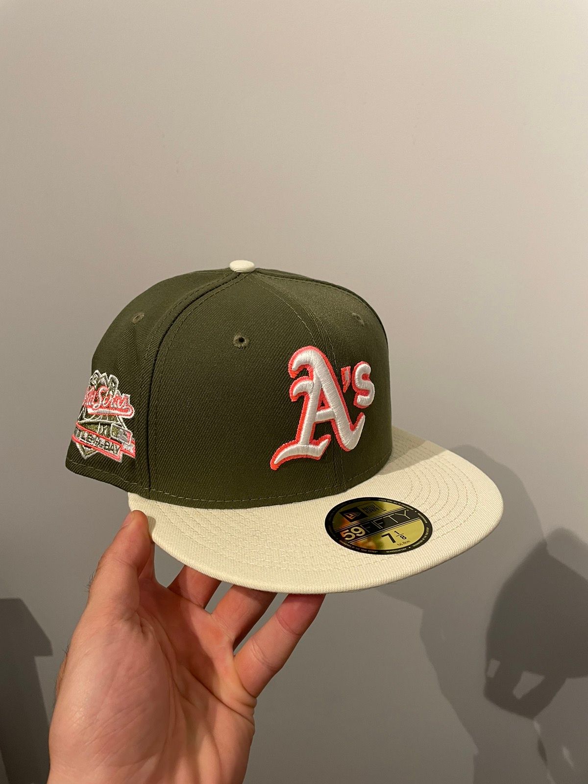 Pre-owned New Era Oakland A's Fitted Hat Size 7 1/8 In Green