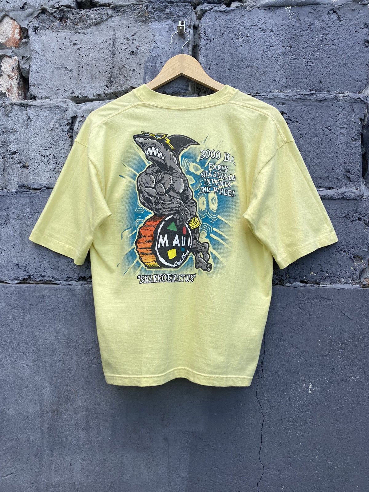 Maui and Sons Vintage Single Stitch Maui and Sons Surfer Shark Tee M Size US M / EU 48-50 / 2 - 1 Thumbnail