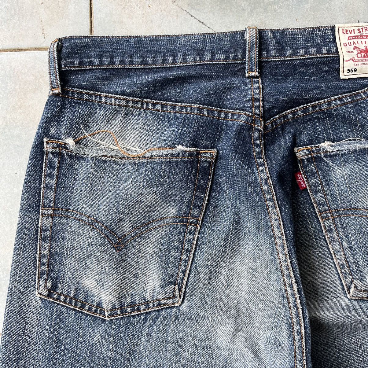 Levi's × Levi's Vintage Clothing Vintage Levis 559 Distressed Faded Blue Baggy Jeans Size US 34 / EU 50 - 5 Thumbnail