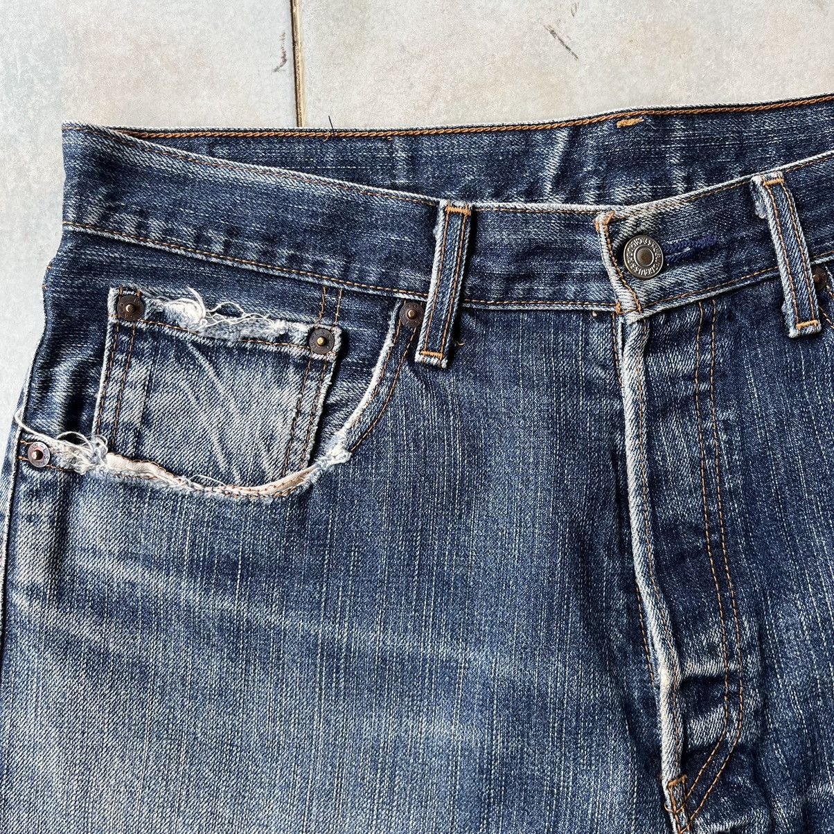 Levi's × Levi's Vintage Clothing Vintage Levis 559 Distressed Faded Blue Baggy Jeans Size US 34 / EU 50 - 7 Thumbnail