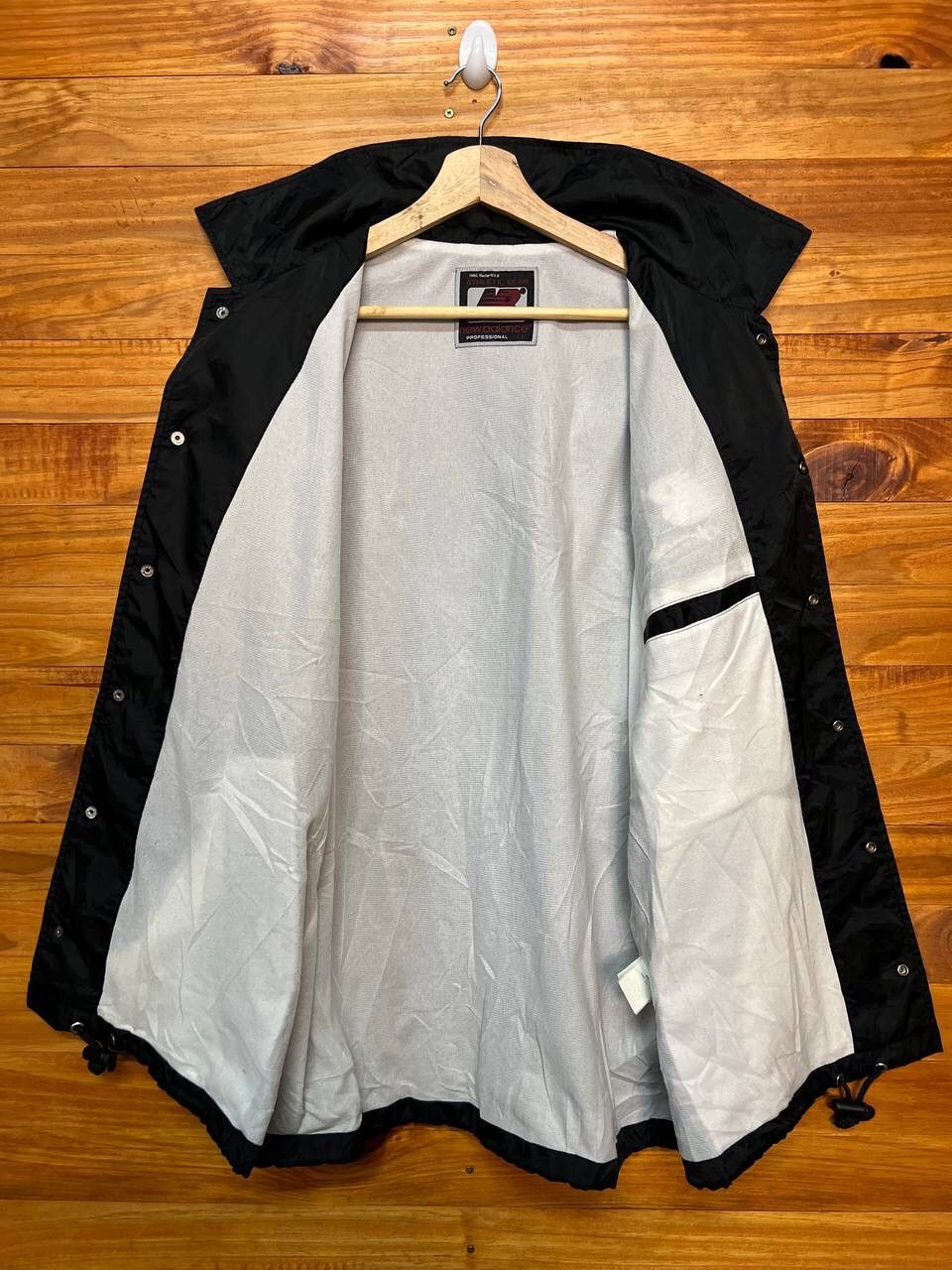New Balance NEW BALANCE BOSTON SPELLOUT COACH JACKET Size US M / EU 48-50 / 2 - 8 Thumbnail