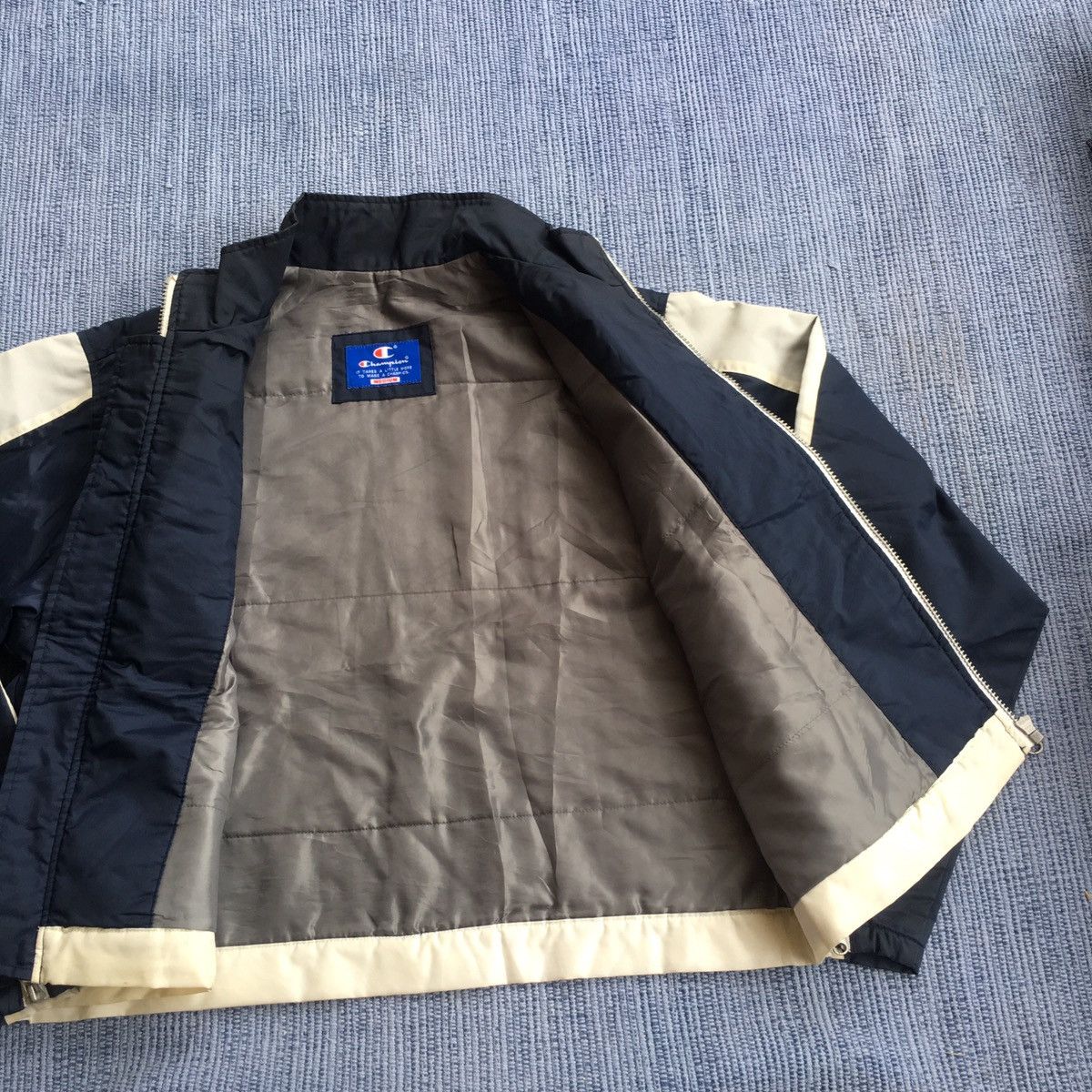 Champion vintage champion jacket Size US M / EU 48-50 / 2 - 4 Thumbnail