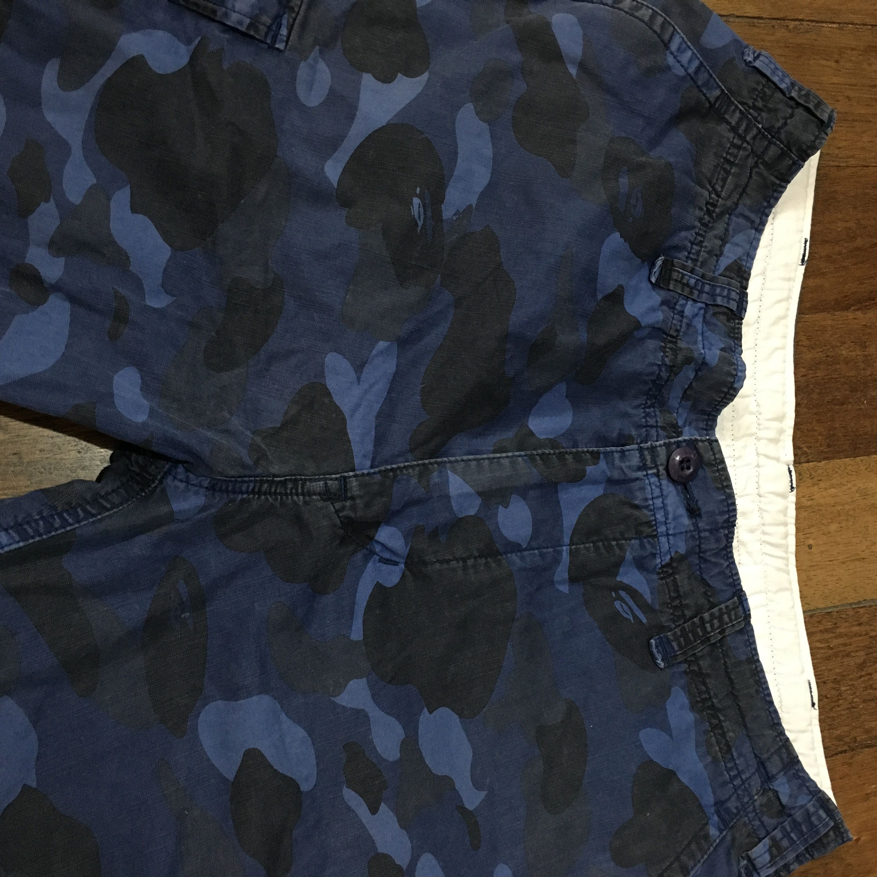 Bape OG Bape Blue Camo Cargo short Size US 34 / EU 50 - 5 Thumbnail