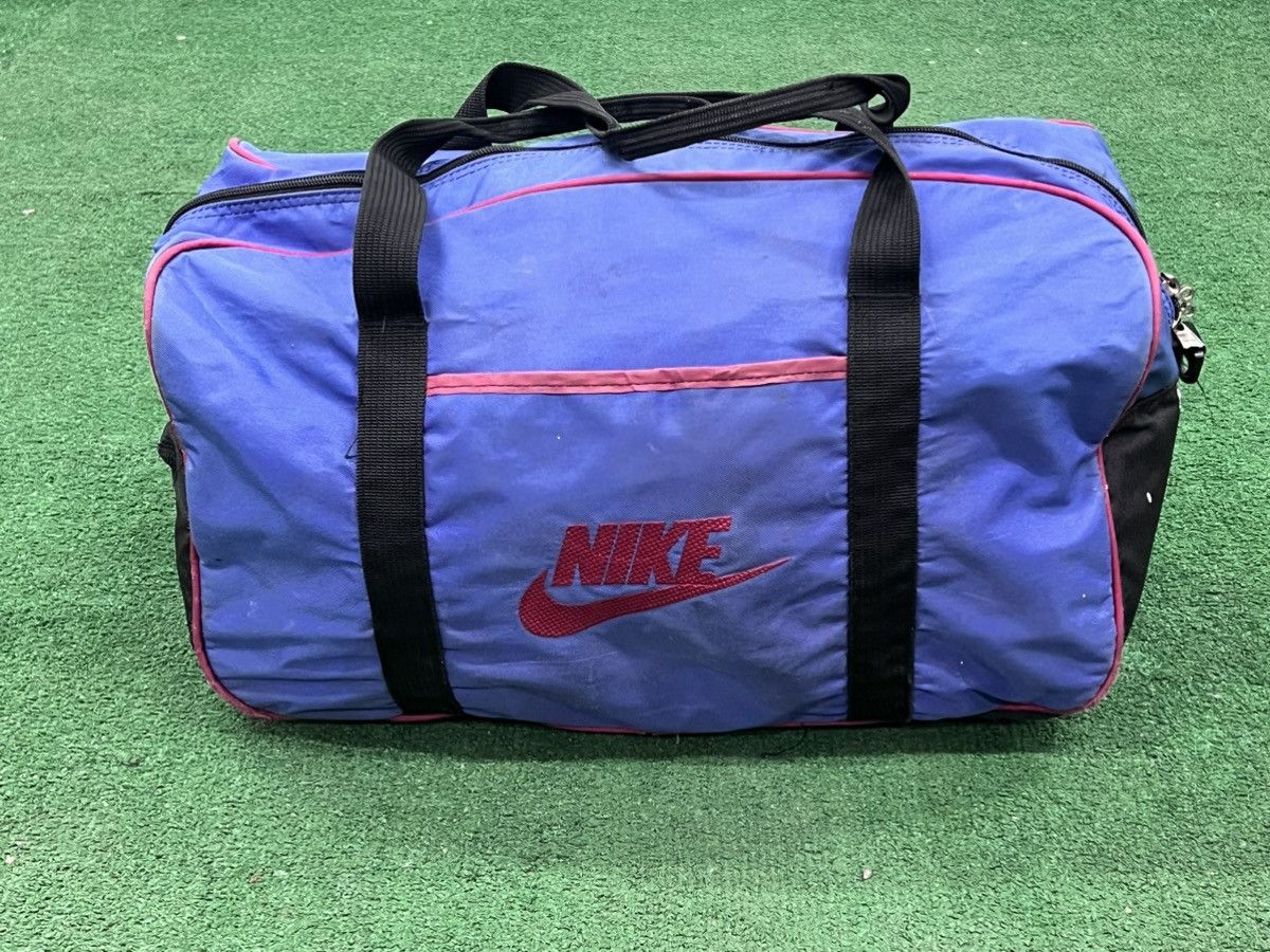 90s Vintage Nike Soccer Sport Duffle Travel Shoulder Bag outlet Blue Polymide Spellout