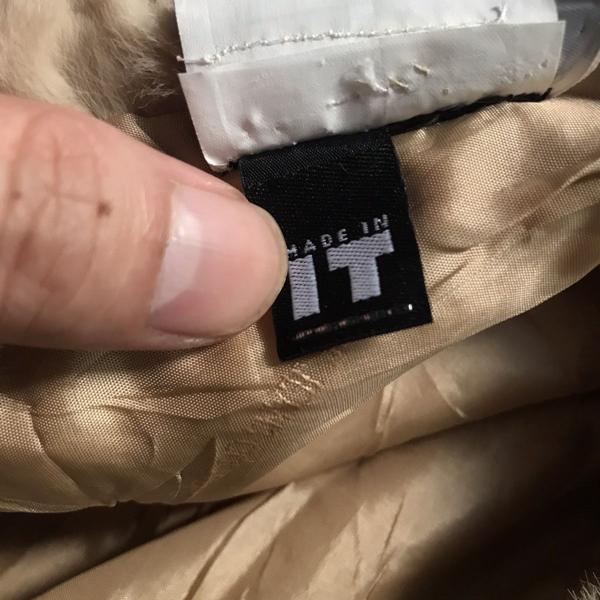 Versace × Vintage VERSACE RABBIT FUR SKIRT Size 27" / US 4 / IT 40 - 9 Thumbnail