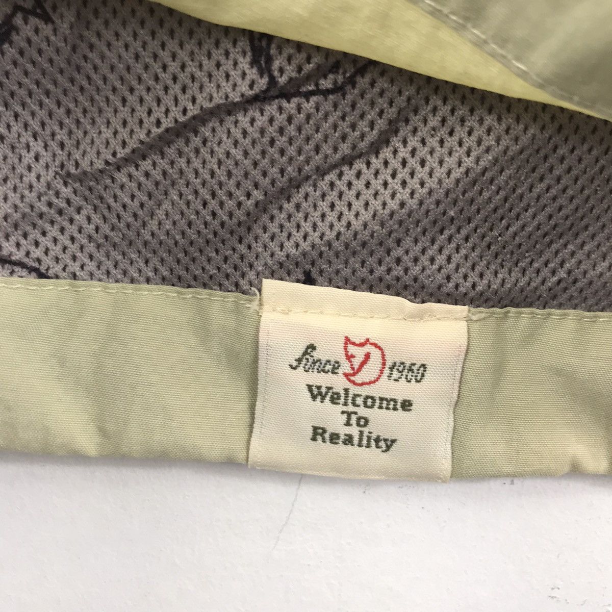 Fjallraven Vintage FJALLRAVEN OUTDOOR Swedish Brand Cream Jacket Size US M / EU 48-50 / 2 - 4 Thumbnail