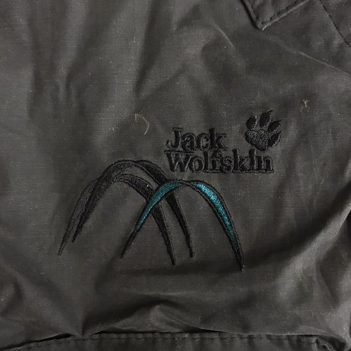 Jack Wolfskin JACK WOLFSKIN Reversible Overprint Design Oversize Bomber Size US XL / EU 56 / 4 - 4 Thumbnail