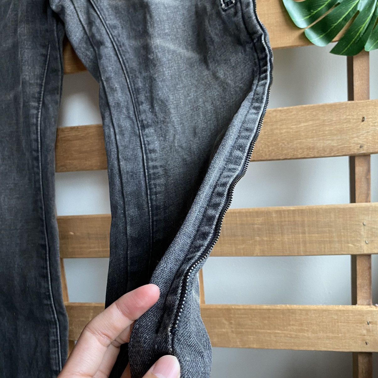 Japanese Brand × Neil Barrett Neil Barrett AW04 Black Side Zipper Jeans Size US 32 / EU 48 - 7 Thumbnail
