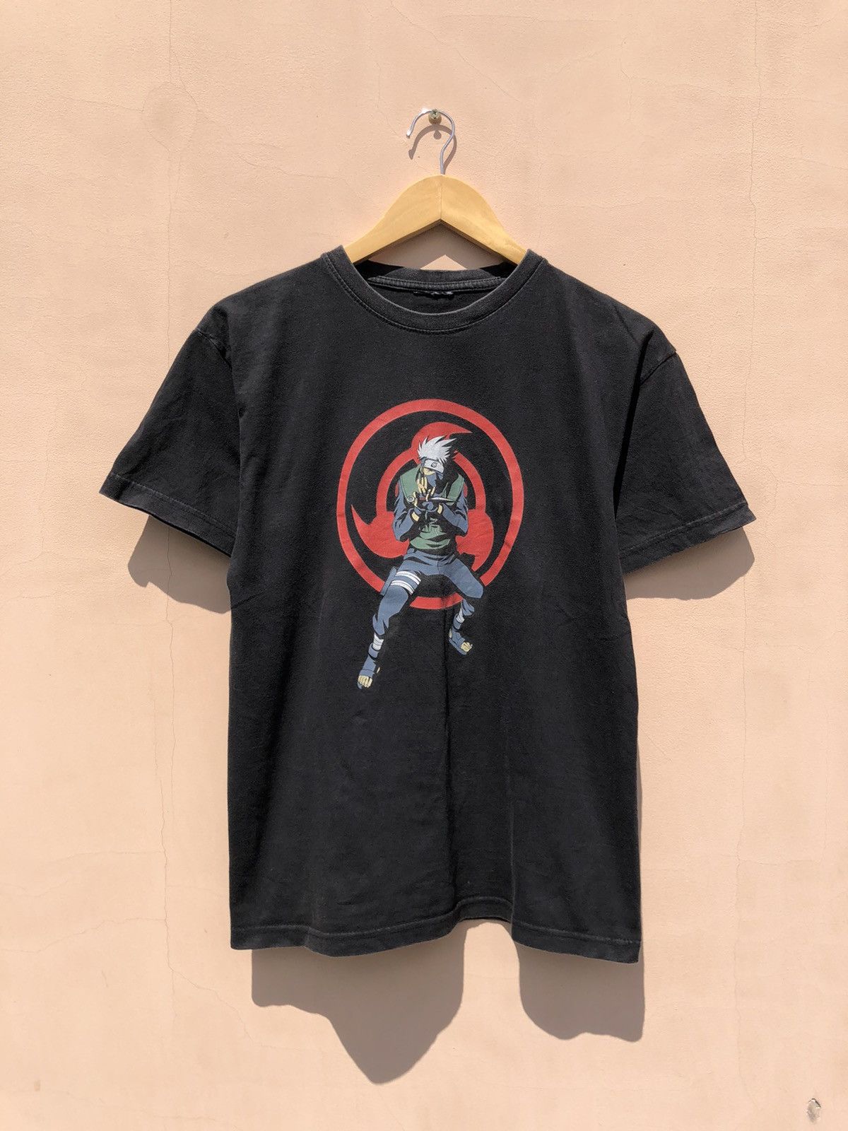 Anime Vintage 2002 Naruto Hatake Kakashi Anime Tee Size US M / EU 48-50 / 2 - 1 Thumbnail