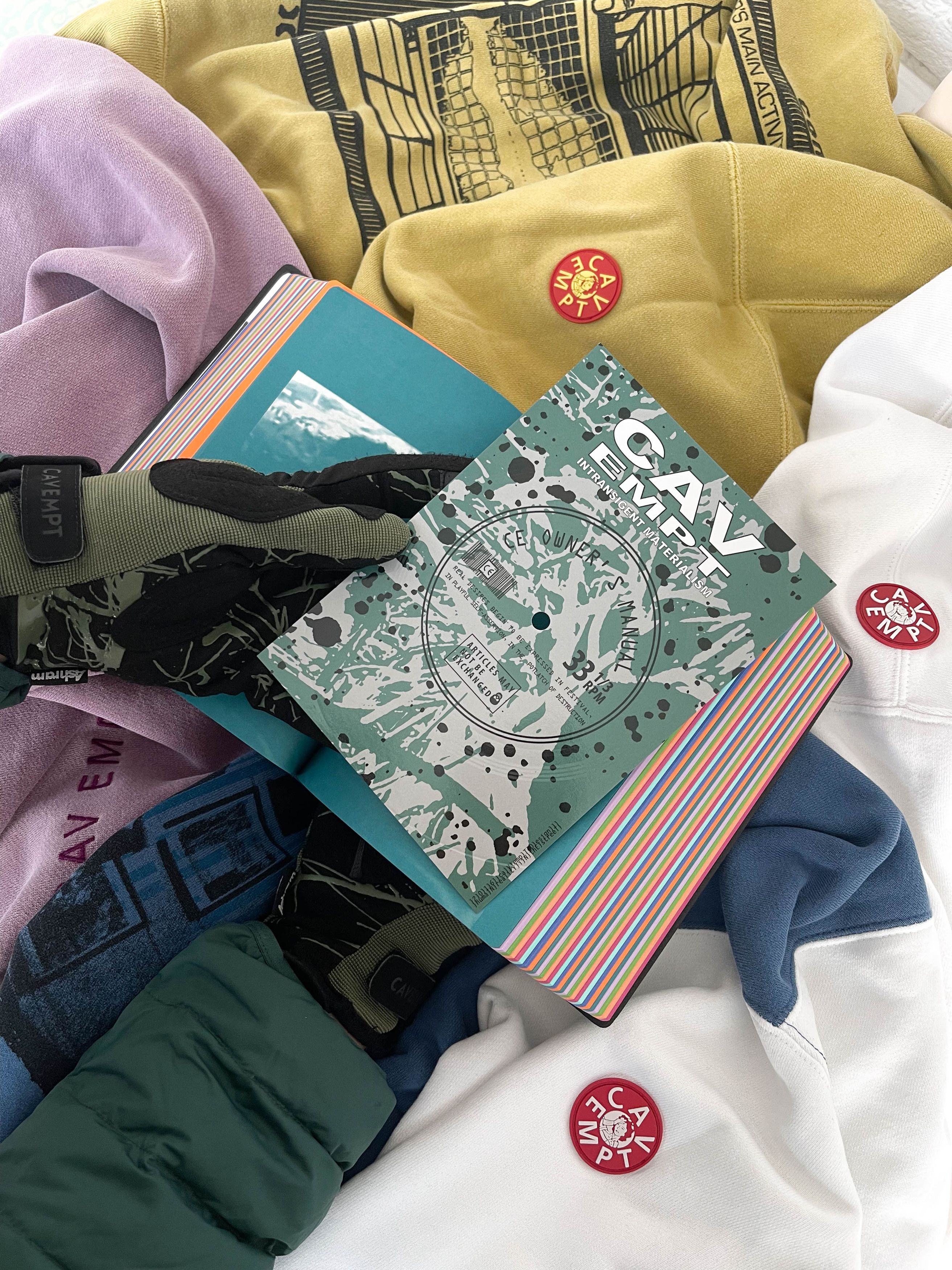 Cav Empt × Japanese Brand Cav Empt Owner’s Manual 2016/11 Limited Edition Book Size ONE SIZE - 8 Thumbnail
