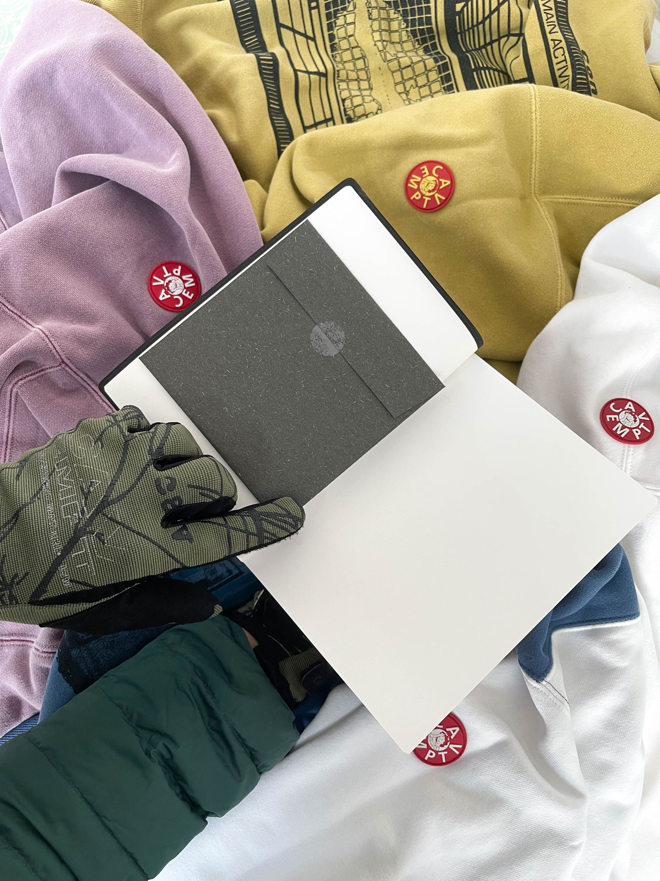 Cav Empt × Japanese Brand Cav Empt Owner’s Manual 2016/11 Limited Edition Book Size ONE SIZE - 6 Thumbnail