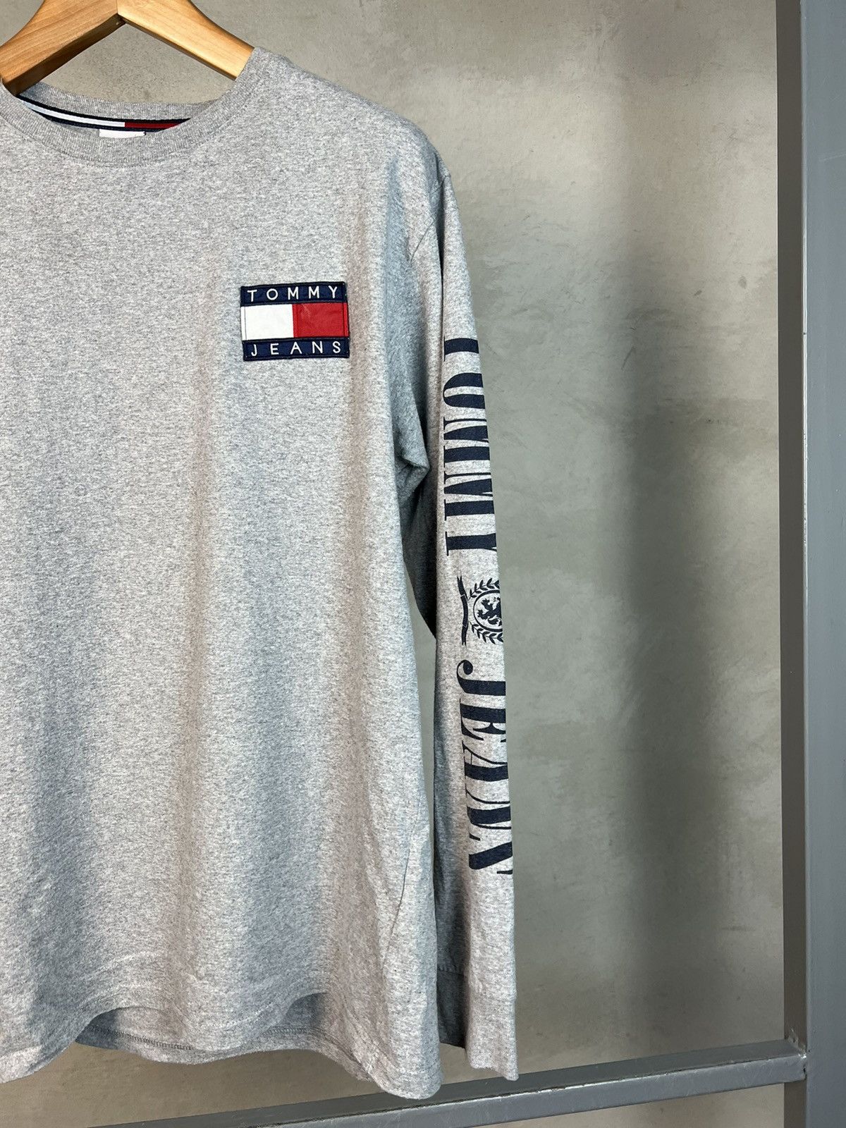 Tommy Hilfiger × Tommy Jeans Tommy Jeans Flag 🇺🇸 🇬🇧 🇨🇦 long sleeve shirt Size US L / EU 52-54 / 3 - 5 Thumbnail