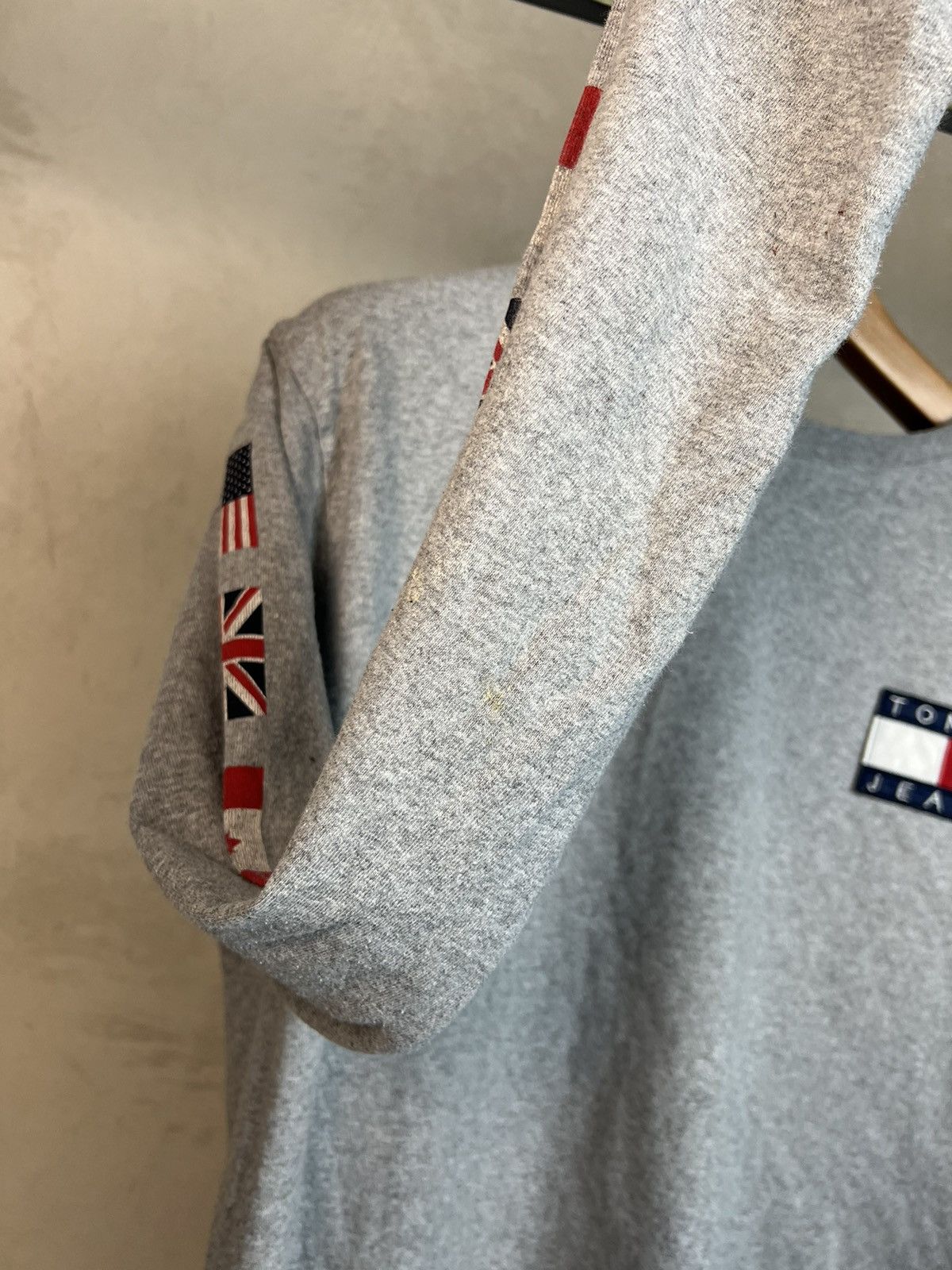 Tommy Hilfiger × Tommy Jeans Tommy Jeans Flag 🇺🇸 🇬🇧 🇨🇦 long sleeve shirt Size US L / EU 52-54 / 3 - 10 Thumbnail