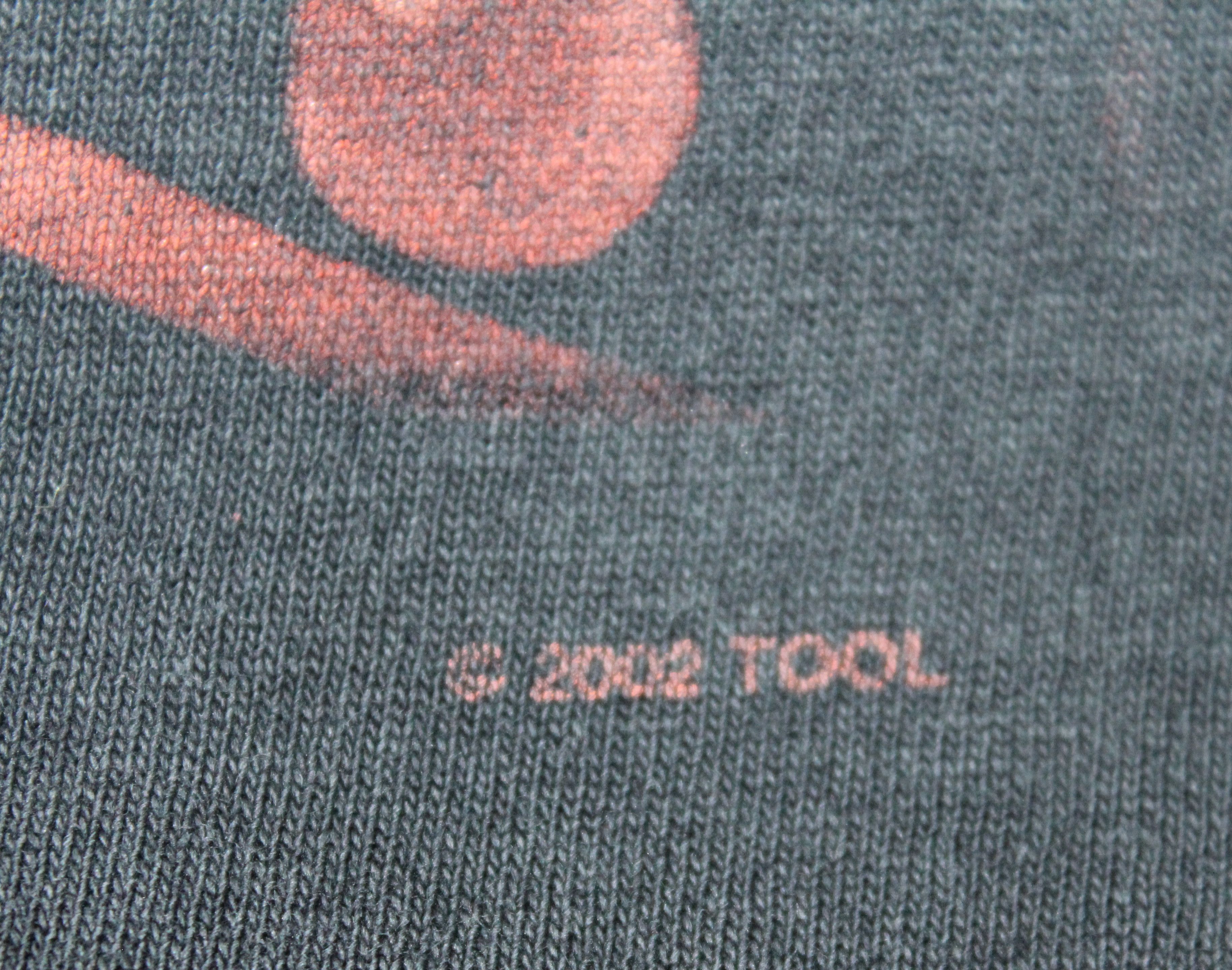 Band Tees Vintage TOOL T Shirt 2002 SunFaded Distressed Size US L / EU 52-54 / 3 - 16 Thumbnail