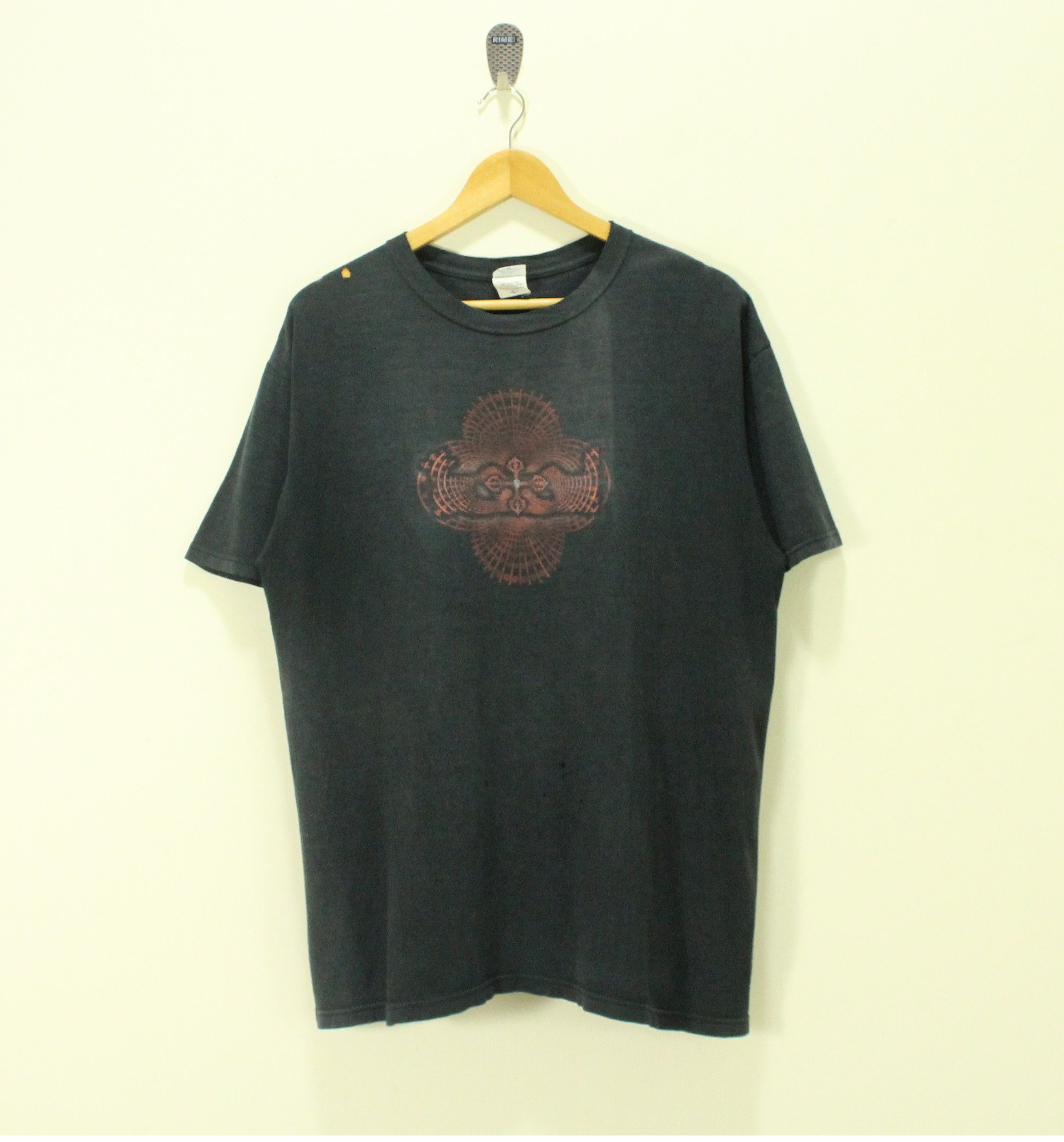 Band Tees Vintage TOOL T Shirt 2002 SunFaded Distressed Size US L / EU 52-54 / 3 - 2 Thumbnail