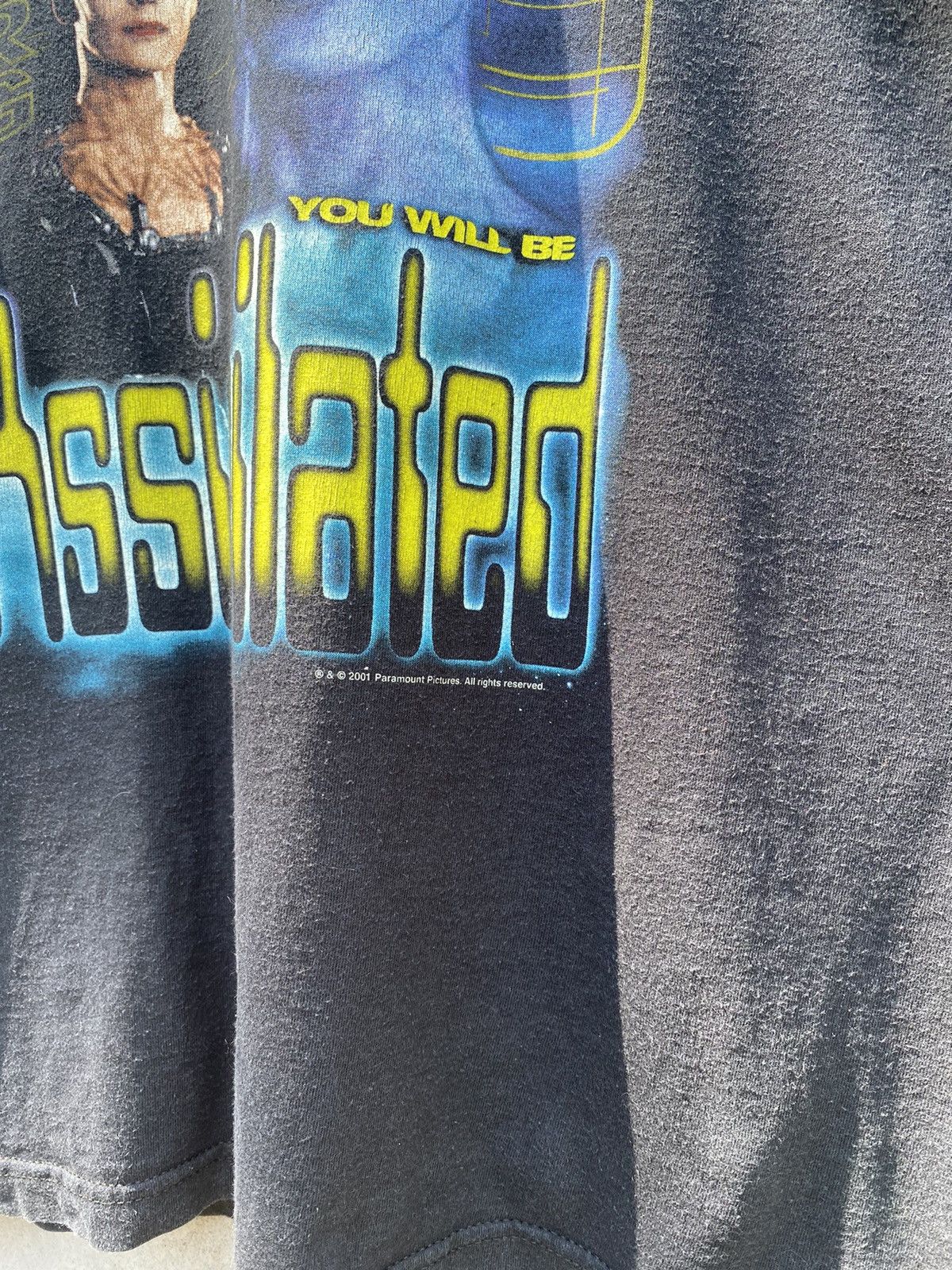 Vintage Vintage 2001 Star Trek Voyager Assimilated Tee Size US M / EU 48-50 / 2 - 5 Thumbnail