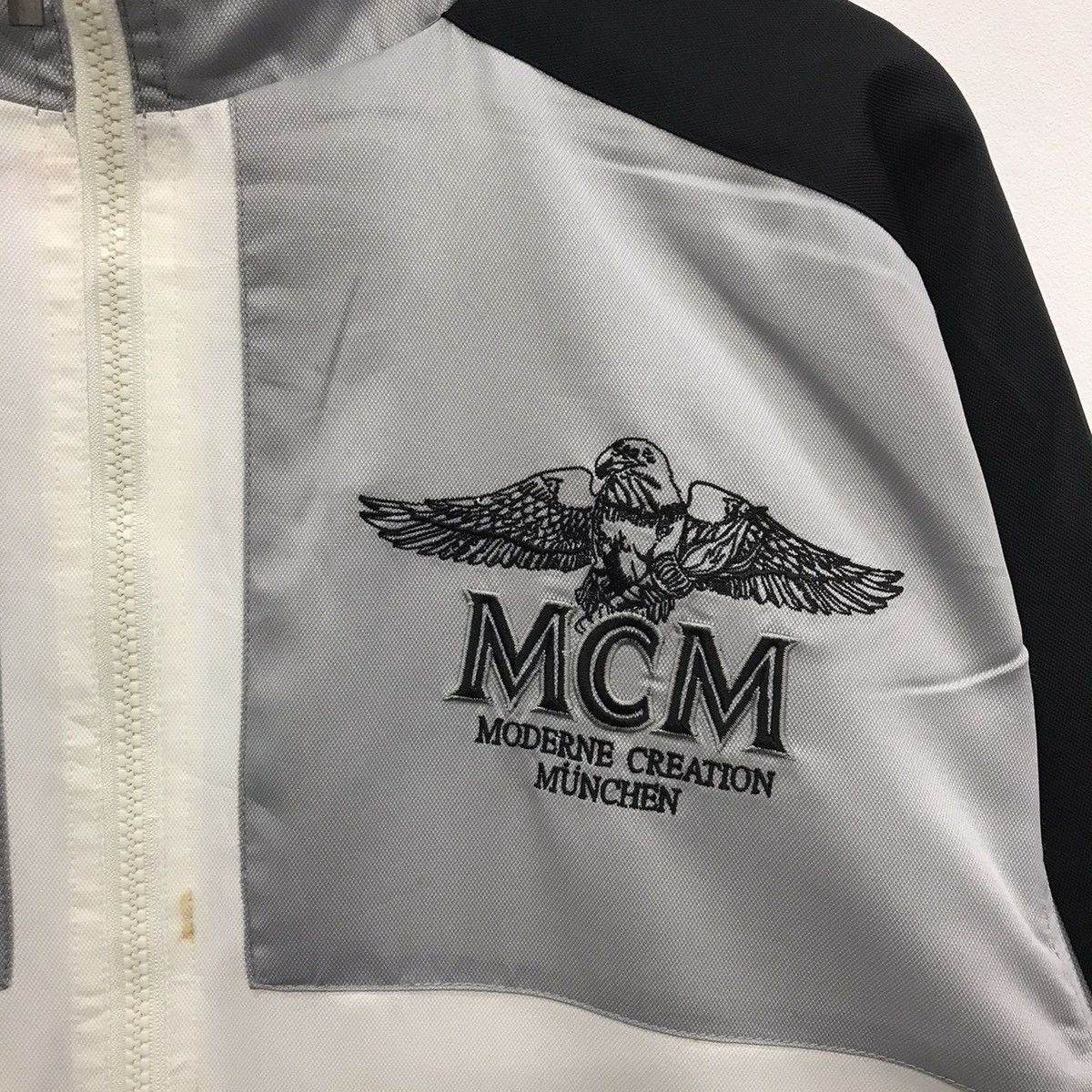 MCM Rare!! MCM Nice Graphic Windbreaker Size US L / EU 52-54 / 3 - 5 Thumbnail