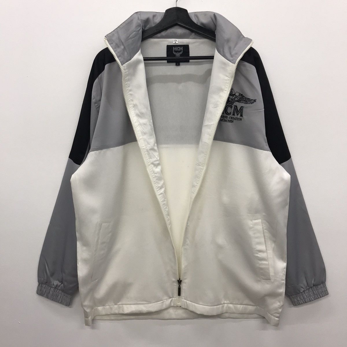 MCM Rare!! MCM Nice Graphic Windbreaker Size US L / EU 52-54 / 3 - 11 Thumbnail