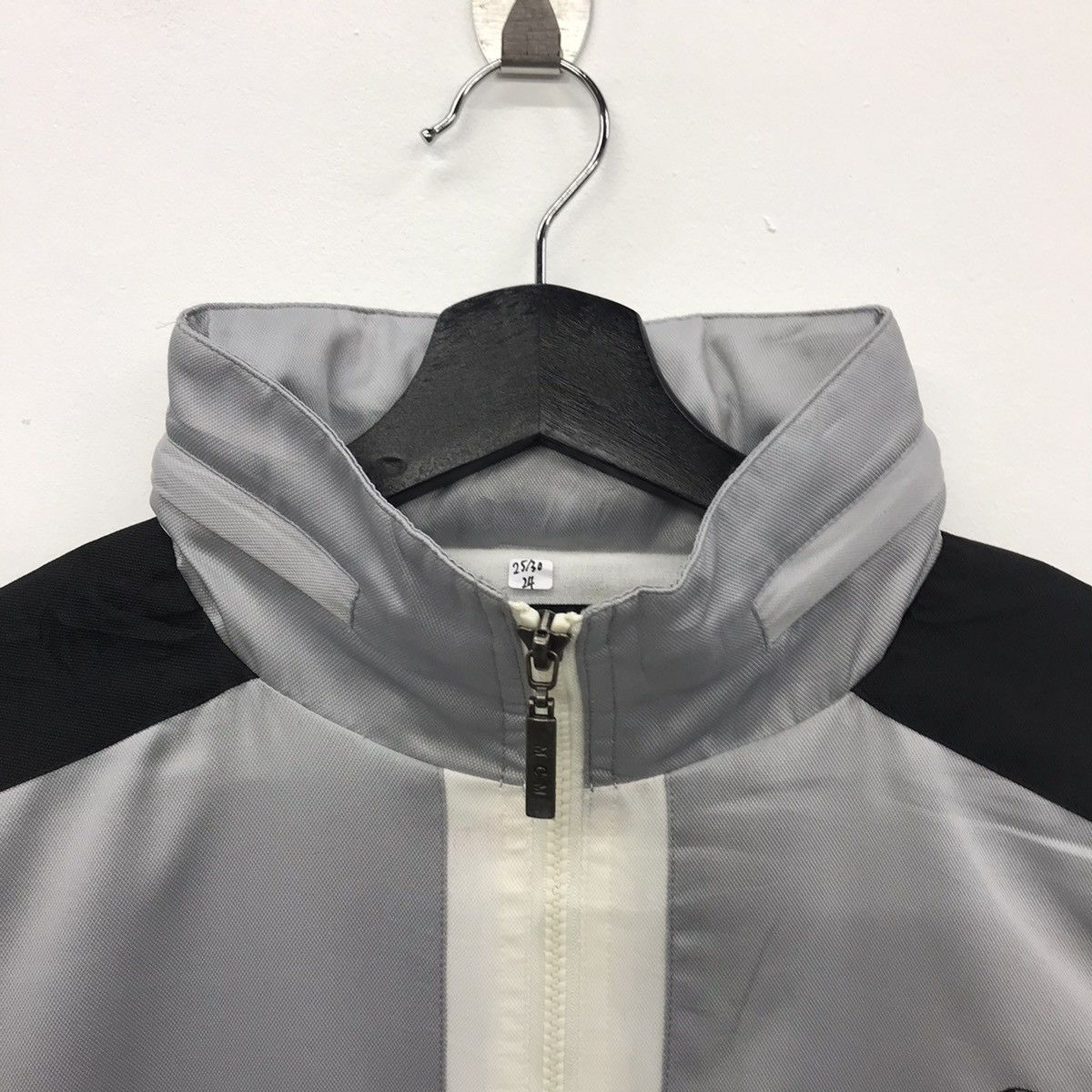 MCM Rare!! MCM Nice Graphic Windbreaker Size US L / EU 52-54 / 3 - 4 Thumbnail