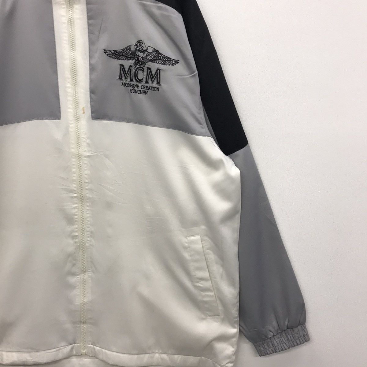 MCM Rare!! MCM Nice Graphic Windbreaker Size US L / EU 52-54 / 3 - 6 Thumbnail