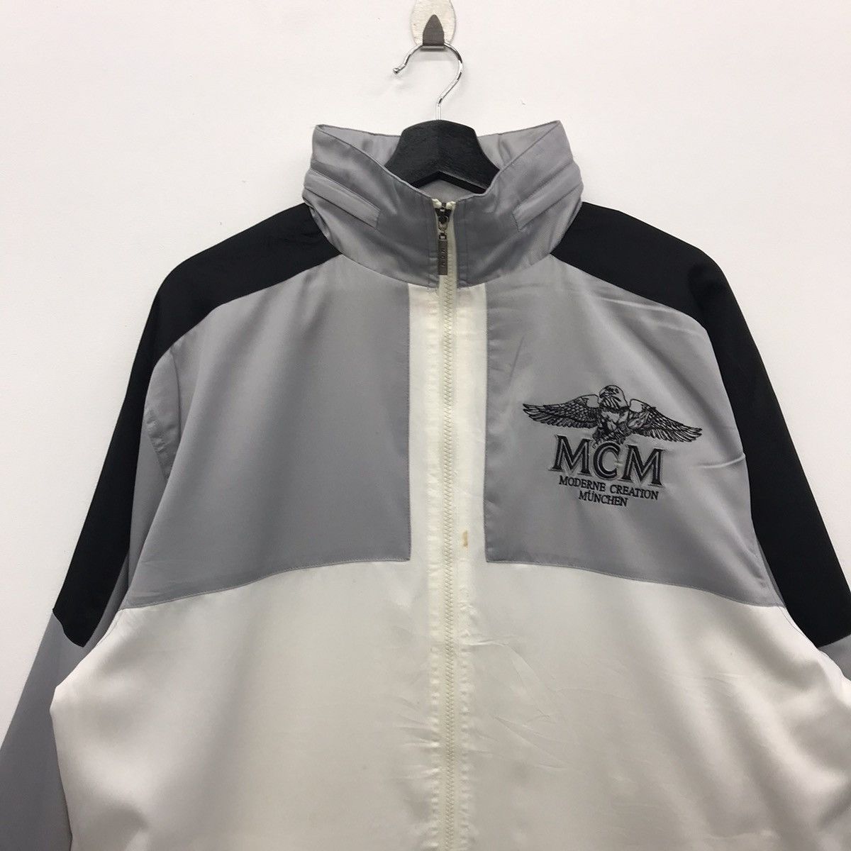MCM Rare!! MCM Nice Graphic Windbreaker Size US L / EU 52-54 / 3 - 3 Thumbnail