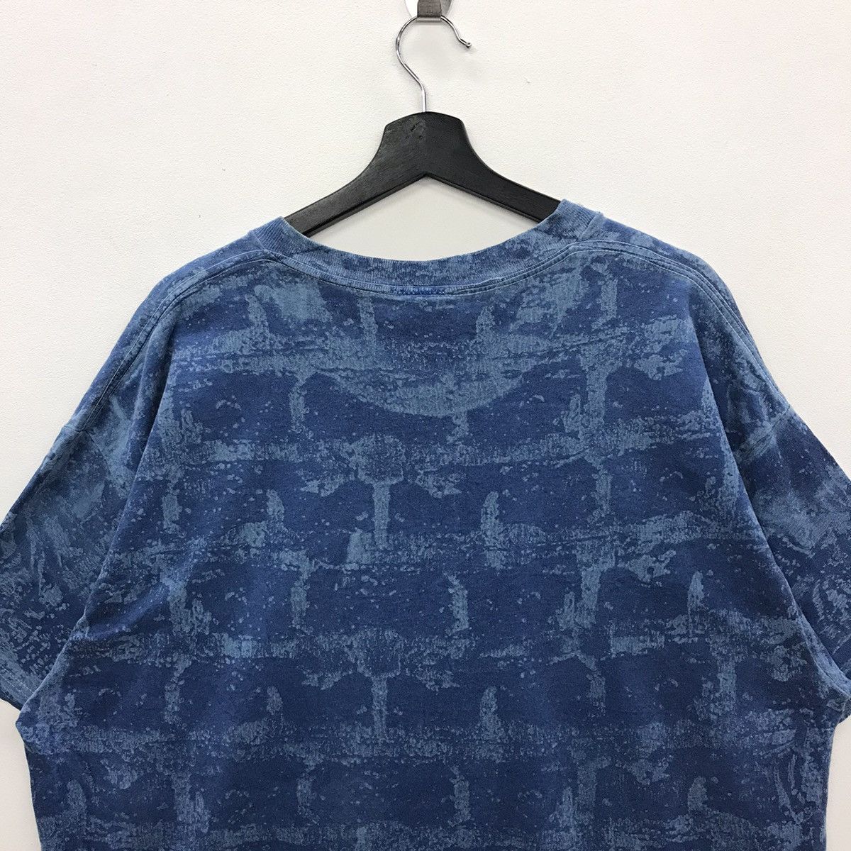 Cartoon Network × Vintage × Warner Bros Rare!! Vintage Looney Tunes Twetty Tye Dye Tee Size US XL / EU 56 / 4 - 12 Thumbnail