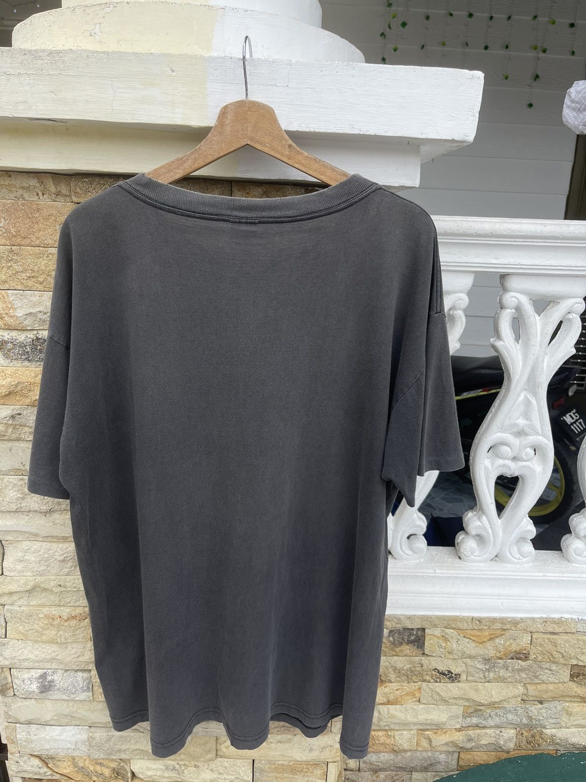 Fashion Victim Rare🔥SUN FADED🔥Vtg 90s FASHION VICTIM Pissing Skeleton Tee Size US XL / EU 56 / 4 - 3 Thumbnail