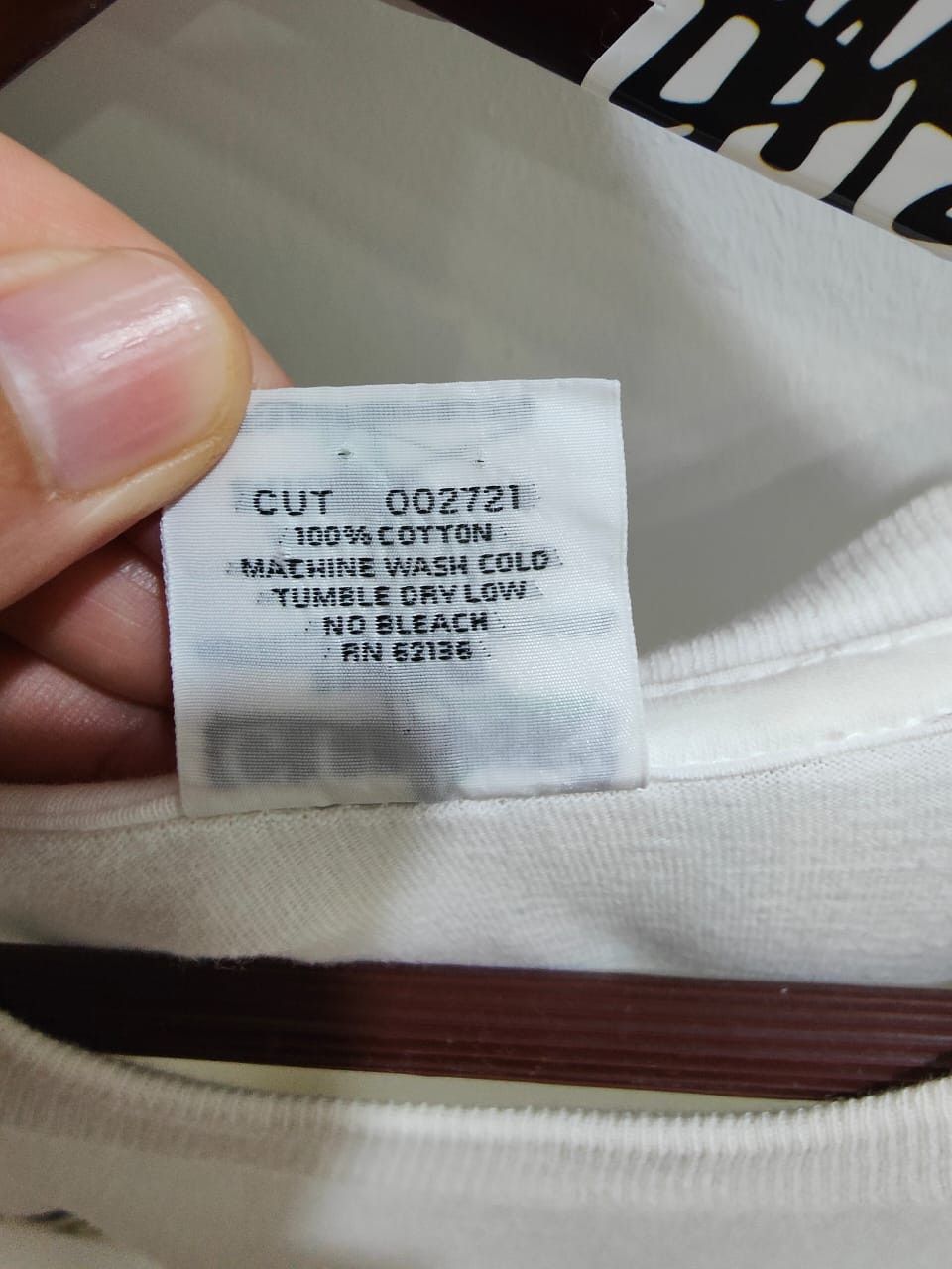 Guess vintage Made in USA Vintage GUESS Jeans T Shirt White Cotton Size US L / EU 52-54 / 3 - 3 Thumbnail