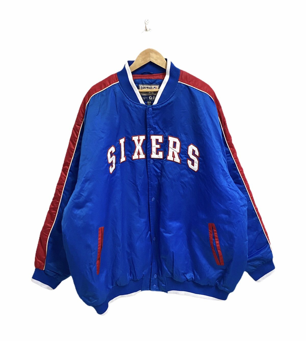 NBA × Vintage PHILADELPHIA 76ERS SIXERS NBA BASKETBALL TEAM JACKET Size US XXL / EU 58 / 5 - 1 Thumbnail